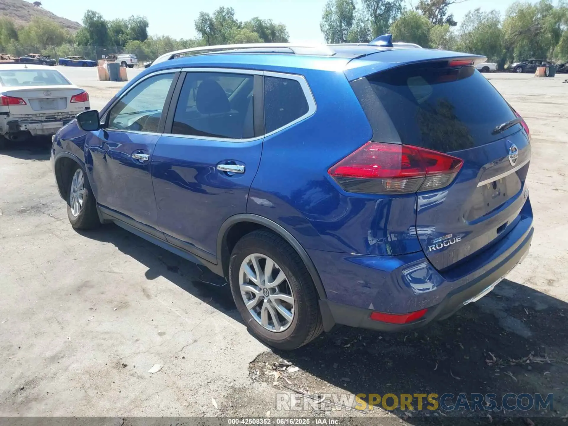 3 Фотография поврежденного автомобиля 5N1AT2MT9KC811451 NISSAN ROGUE 2019