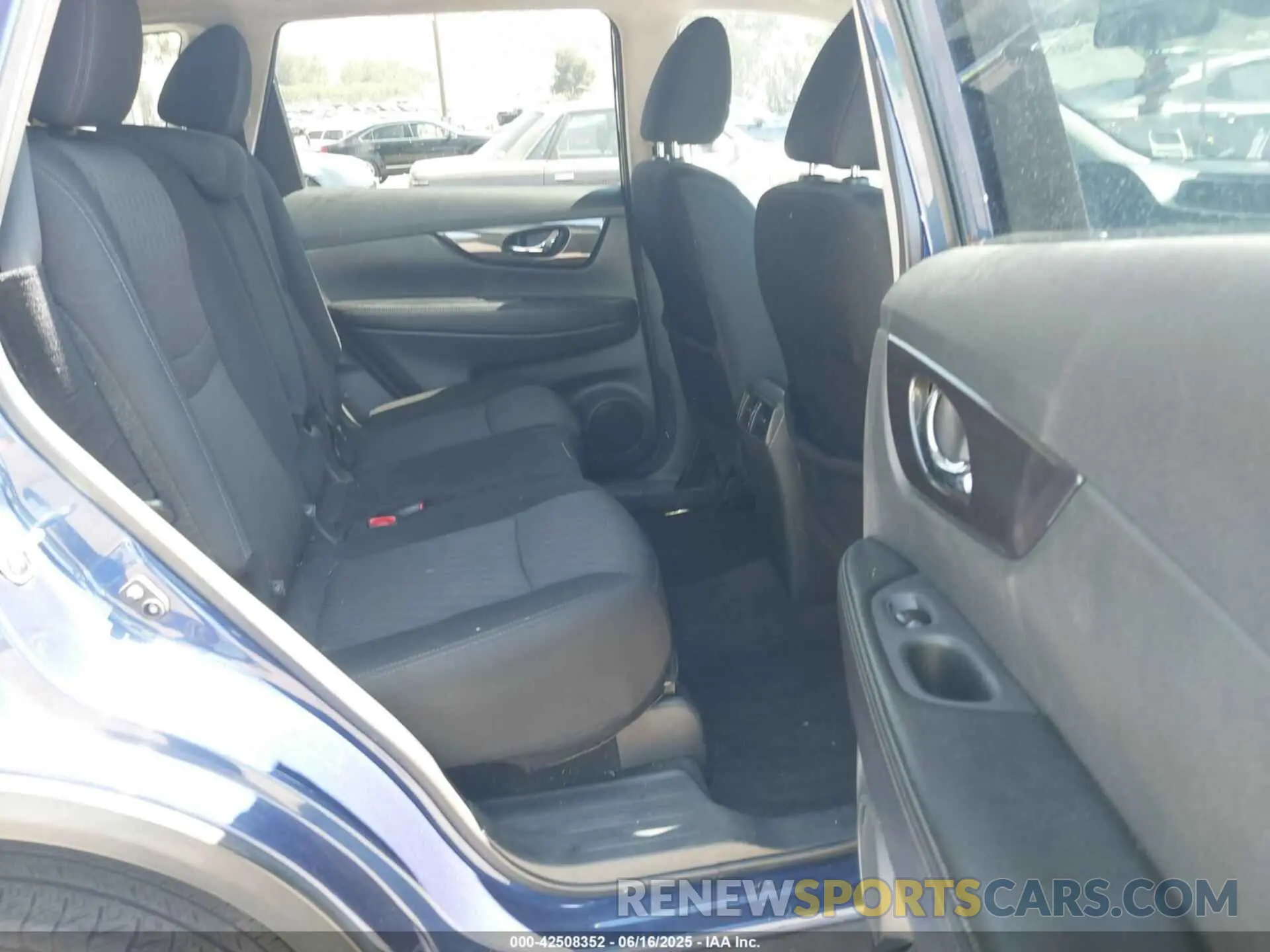 8 Фотография поврежденного автомобиля 5N1AT2MT9KC811451 NISSAN ROGUE 2019