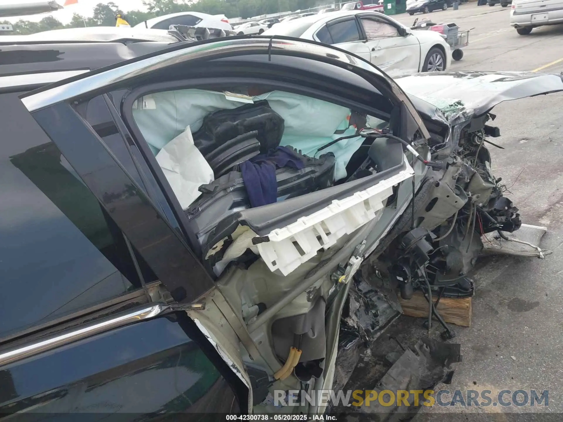 5 Photograph of a damaged car 5N1AT2MT9KC845180 NISSAN ROGUE 2019