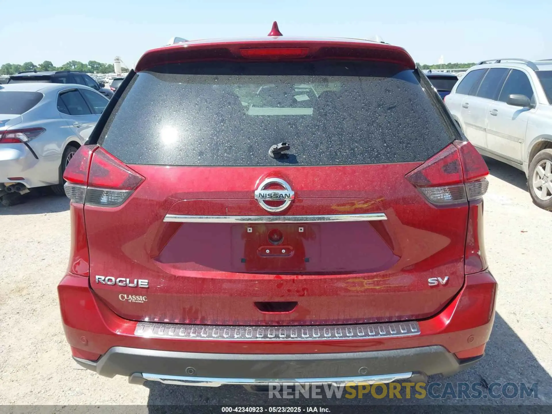 16 Photograph of a damaged car 5N1AT2MTXKC733228 NISSAN ROGUE 2019
