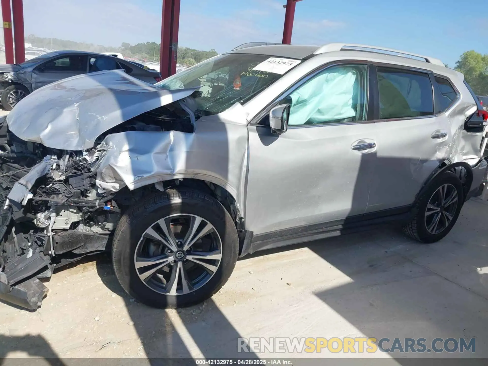 14 Photograph of a damaged car 5N1AT2MTXKC778816 NISSAN ROGUE 2019