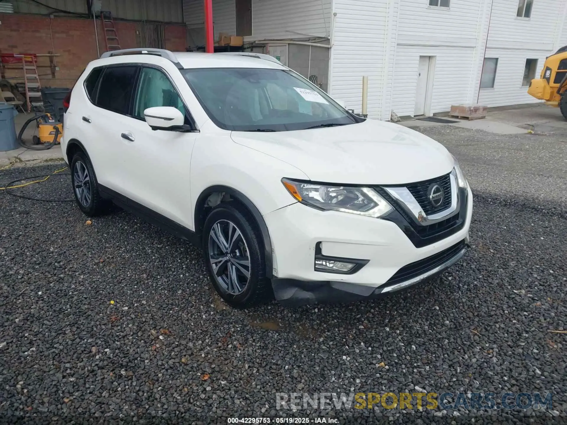 1 Photograph of a damaged car 5N1AT2MTXKC817436 NISSAN ROGUE 2019
