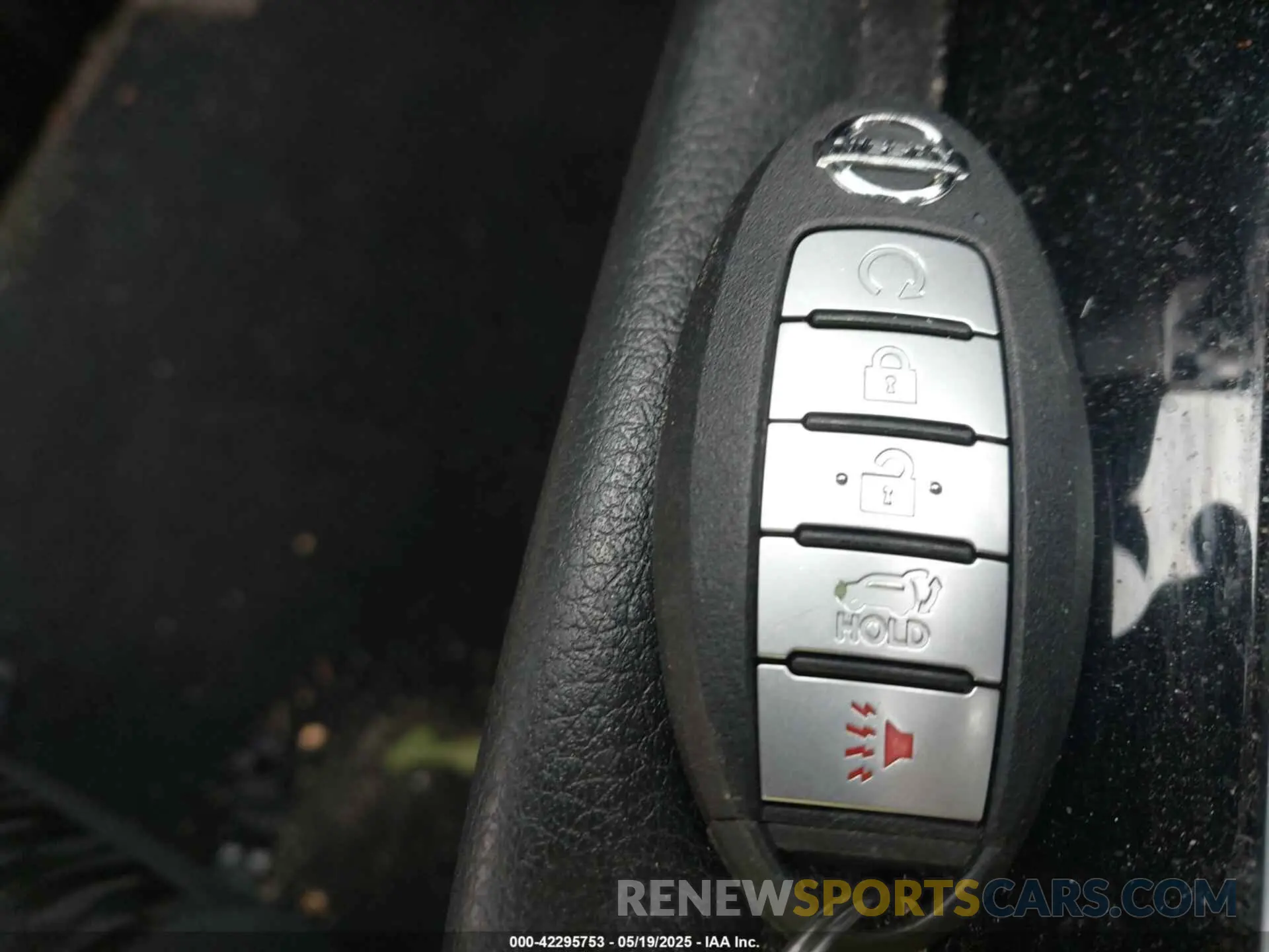 11 Photograph of a damaged car 5N1AT2MTXKC817436 NISSAN ROGUE 2019
