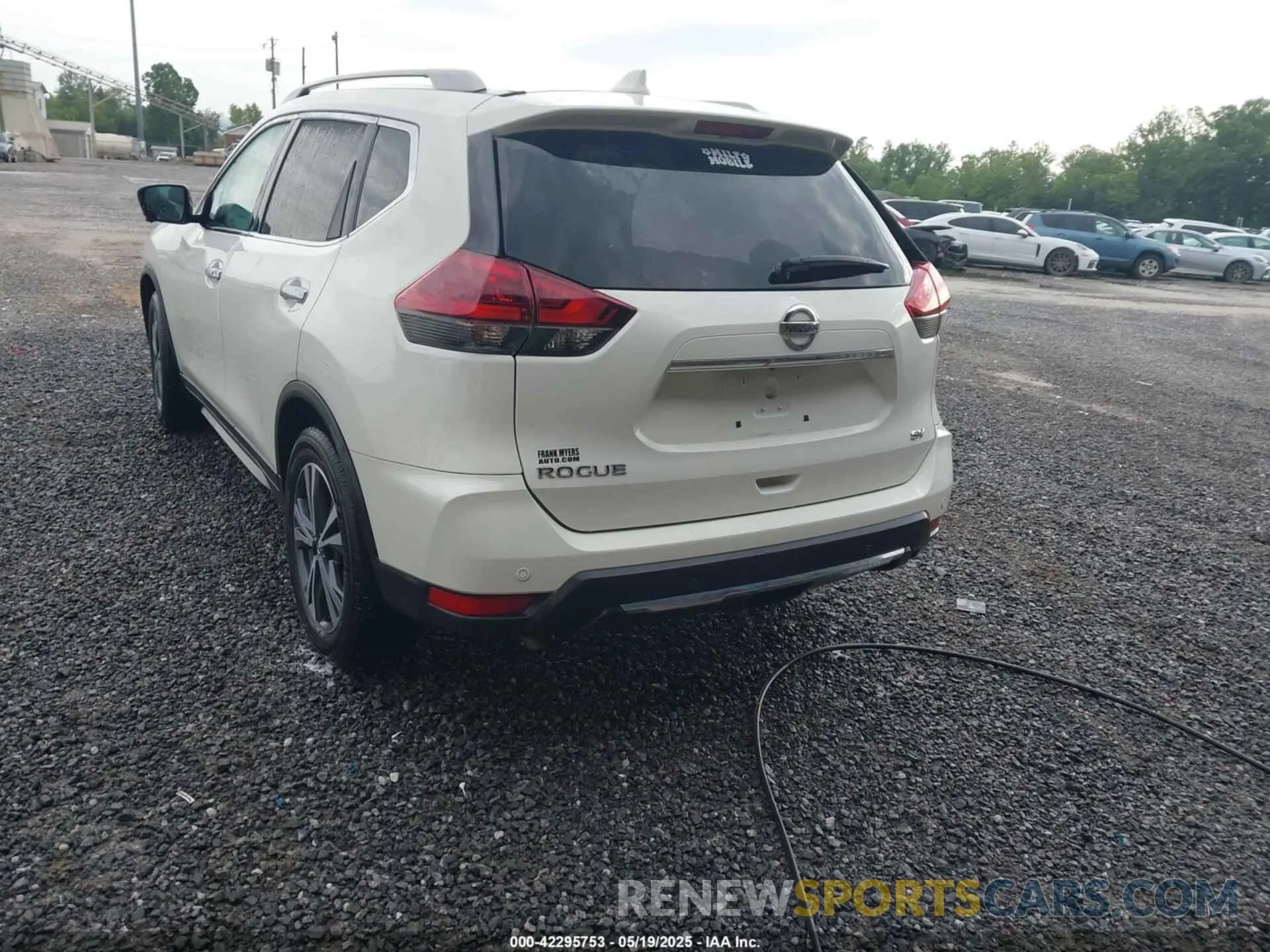 3 Photograph of a damaged car 5N1AT2MTXKC817436 NISSAN ROGUE 2019