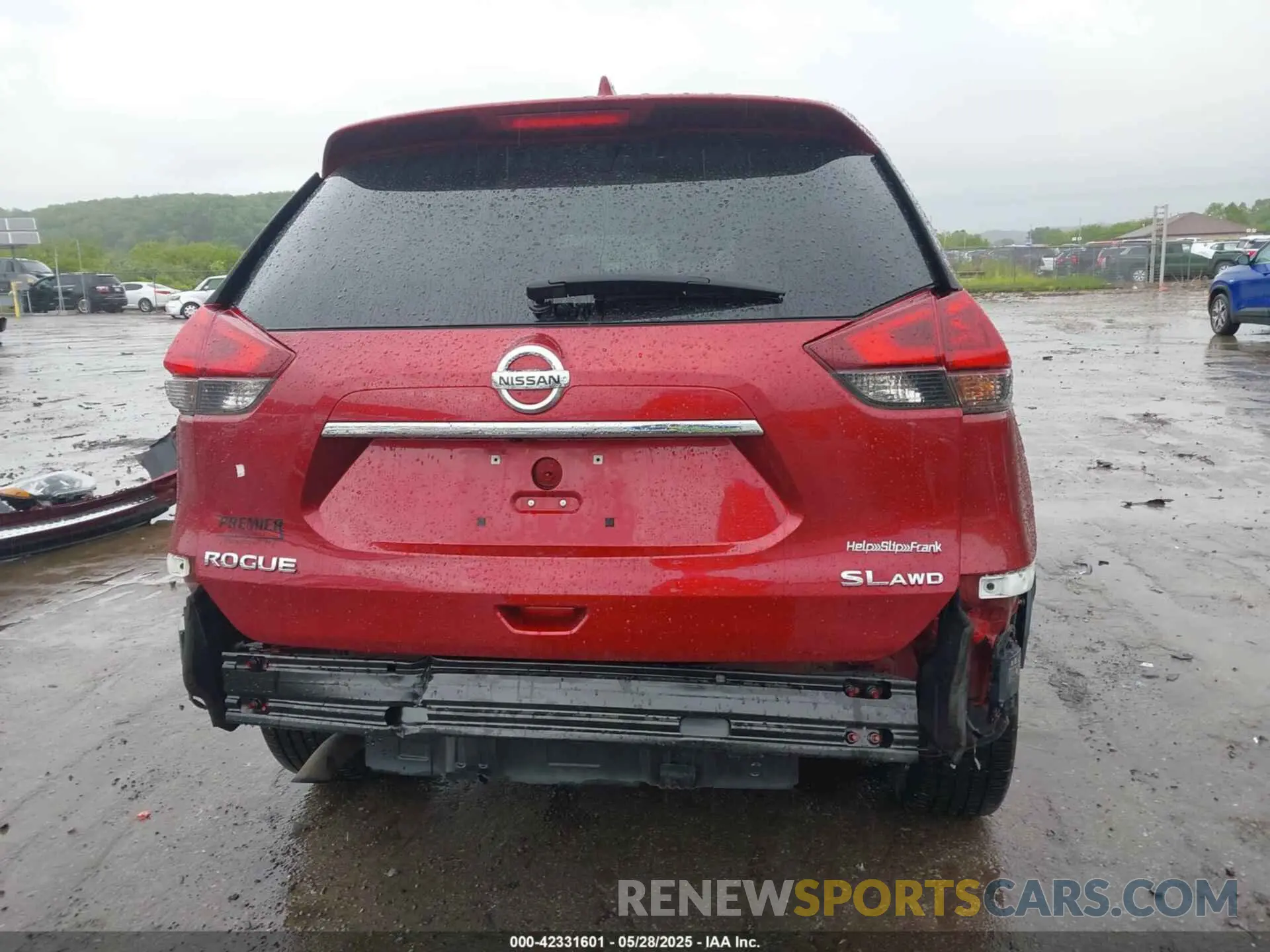 17 Photograph of a damaged car 5N1AT2MV0KC723809 NISSAN ROGUE 2019