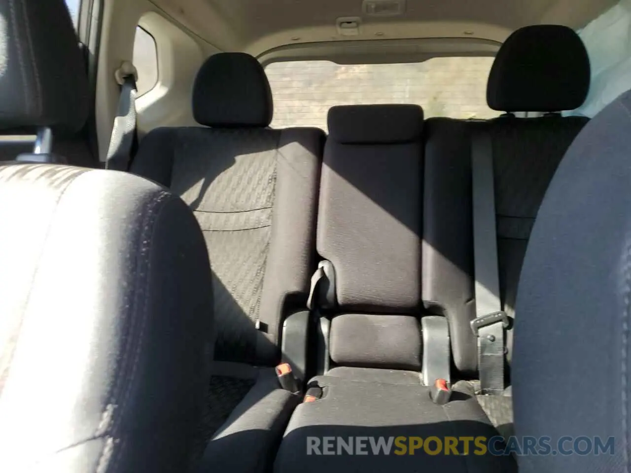10 Photograph of a damaged car 5N1AT2MV0KC782701 NISSAN ROGUE 2019