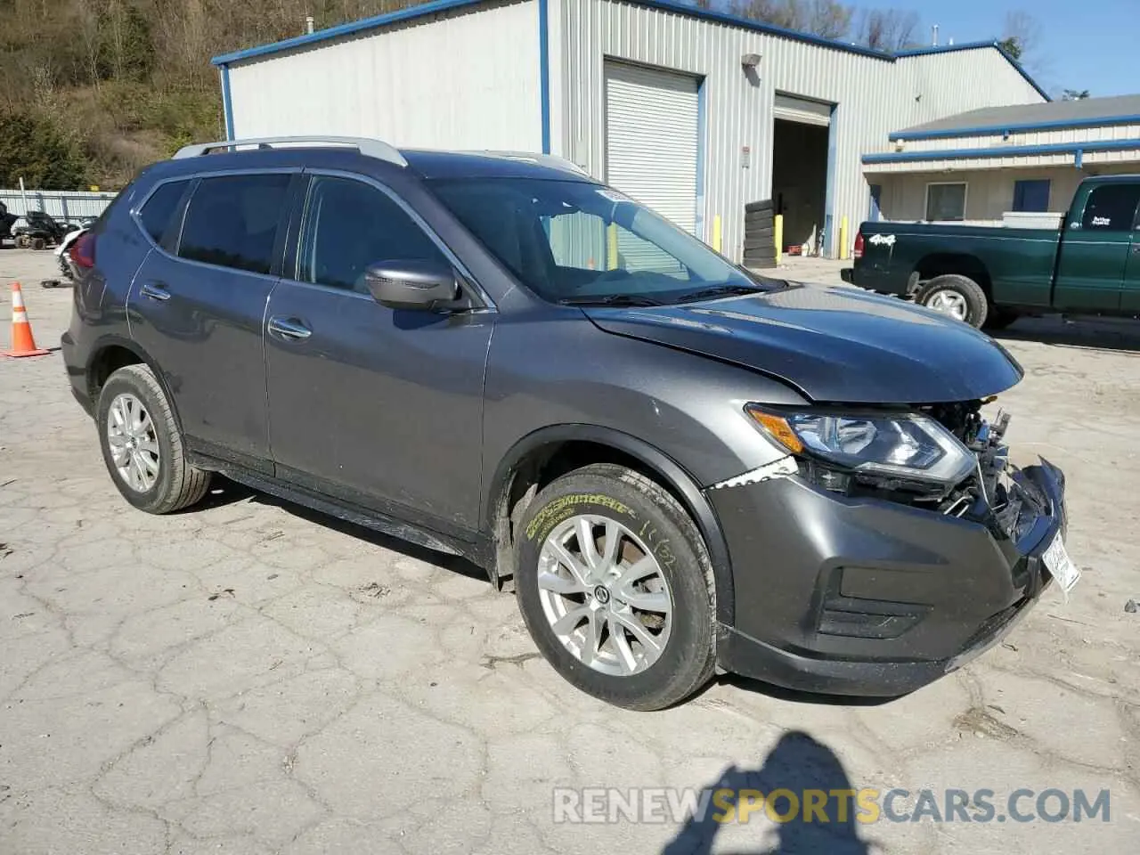 4 Photograph of a damaged car 5N1AT2MV0KC782701 NISSAN ROGUE 2019
