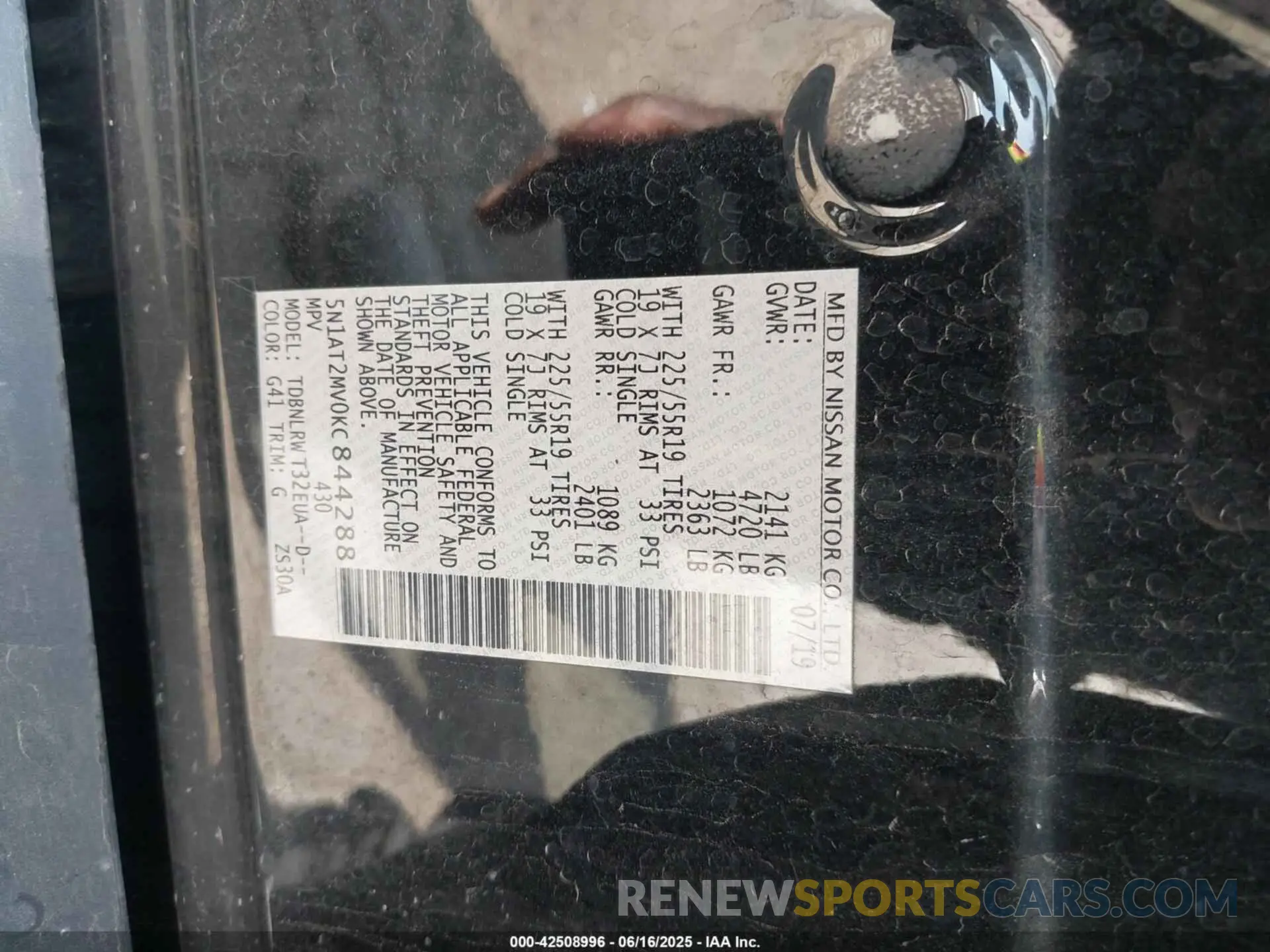 9 Photograph of a damaged car 5N1AT2MV0KC844288 NISSAN ROGUE 2019