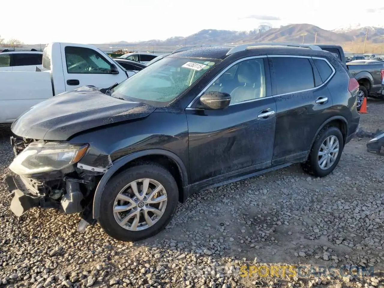 1 Photograph of a damaged car 5N1AT2MV1KC701740 NISSAN ROGUE 2019