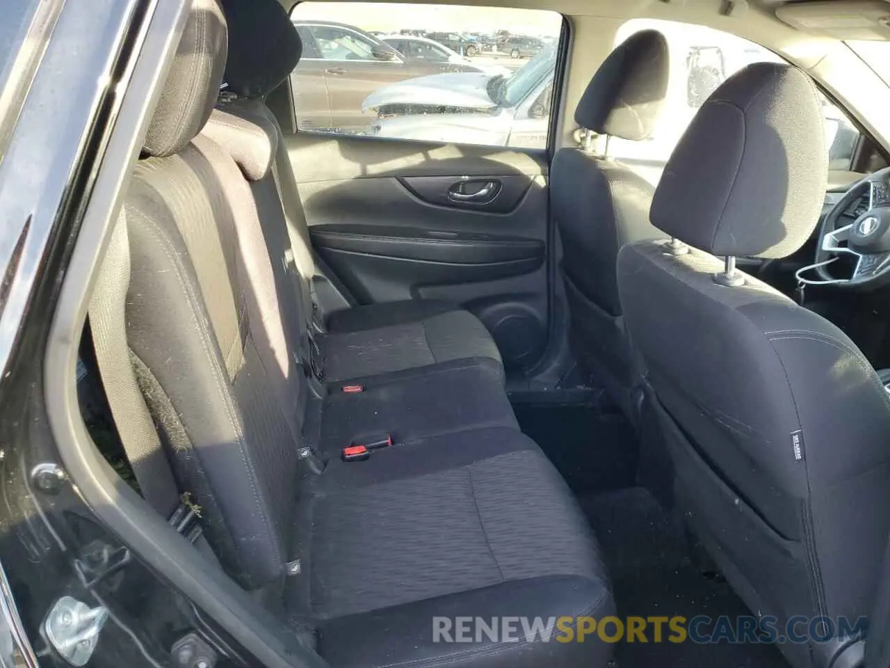 10 Photograph of a damaged car 5N1AT2MV1KC701740 NISSAN ROGUE 2019