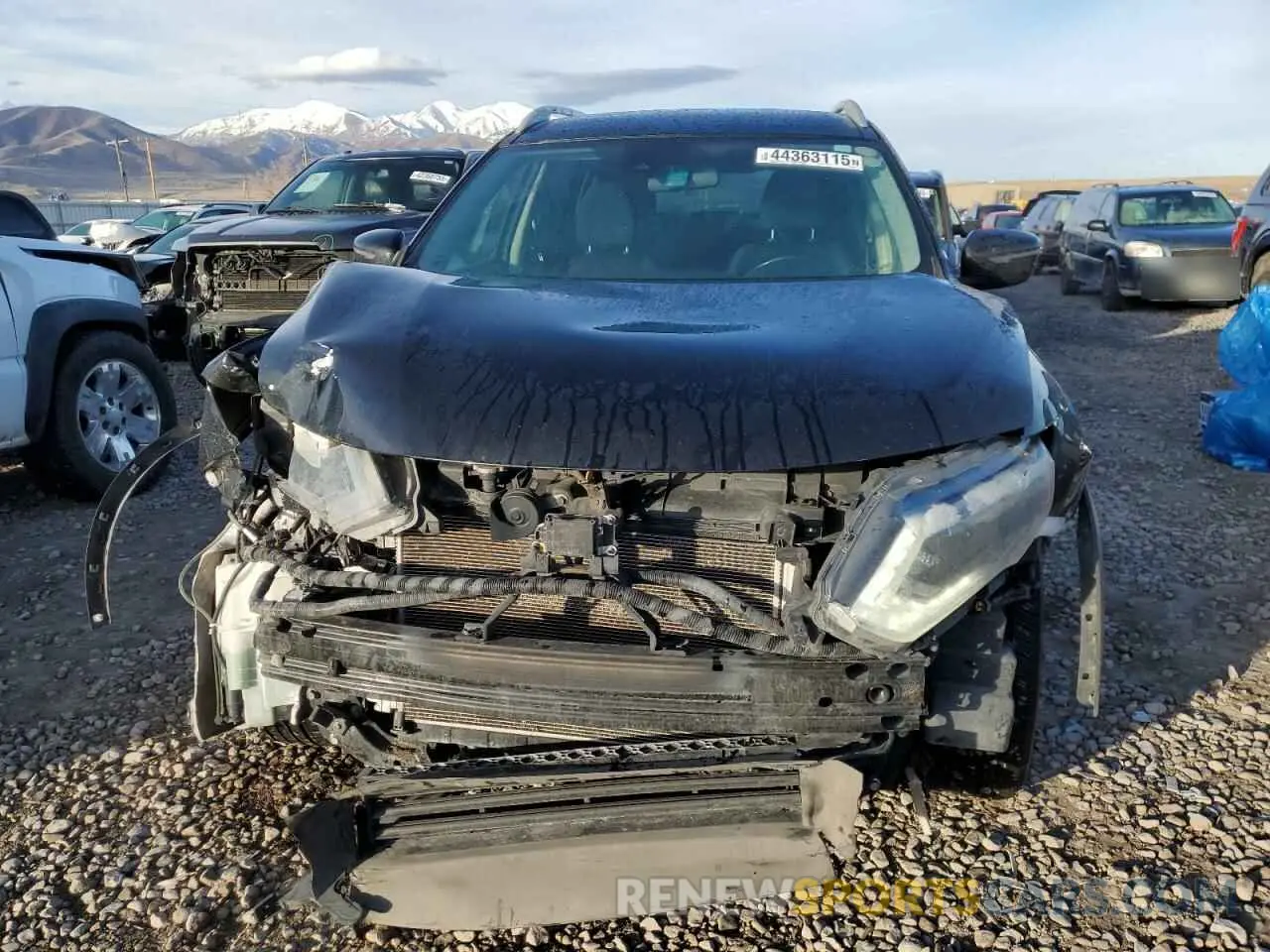 5 Photograph of a damaged car 5N1AT2MV1KC701740 NISSAN ROGUE 2019