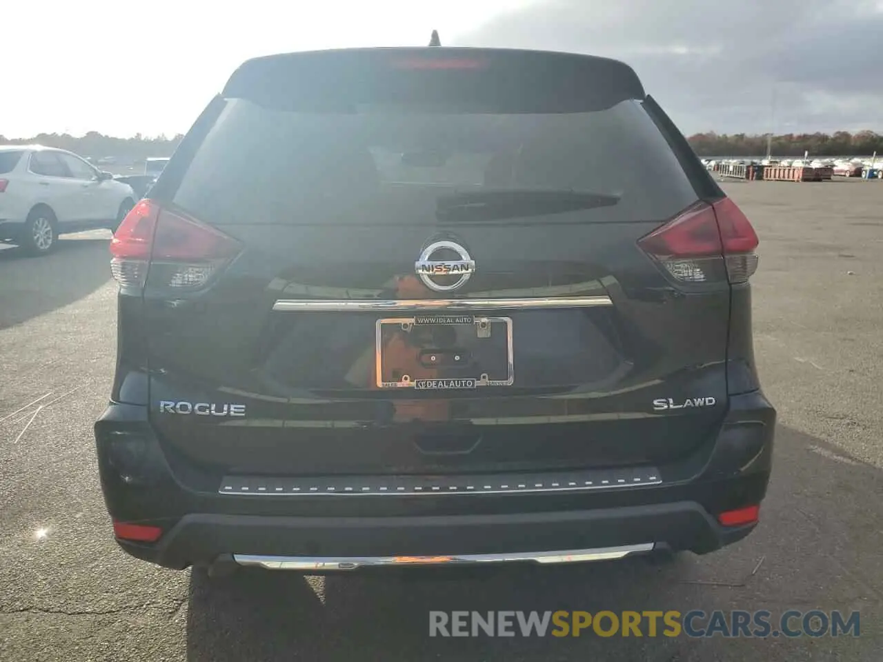 6 Photograph of a damaged car 5N1AT2MV1KC746354 NISSAN ROGUE 2019
