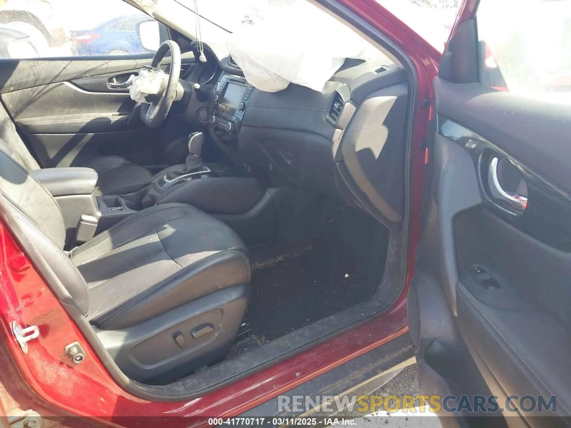 5 Фотография поврежденного автомобиля 5N1AT2MV2KC707756 NISSAN ROGUE 2019
