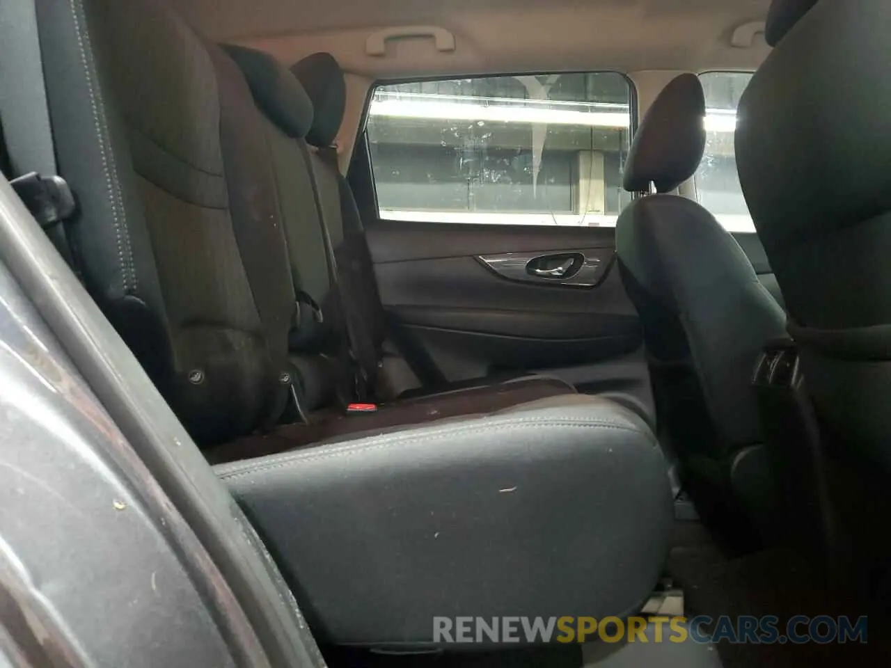 10 Фотография поврежденного автомобиля 5N1AT2MV2KC731958 NISSAN ROGUE 2019