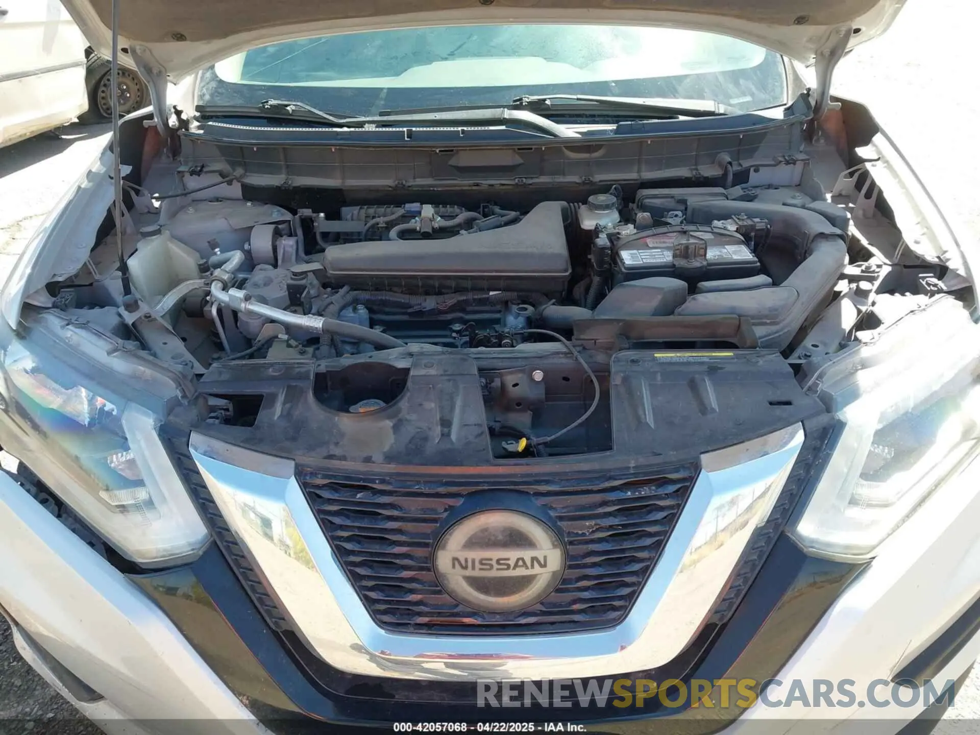 10 Photograph of a damaged car 5N1AT2MV2KC734049 NISSAN ROGUE 2019