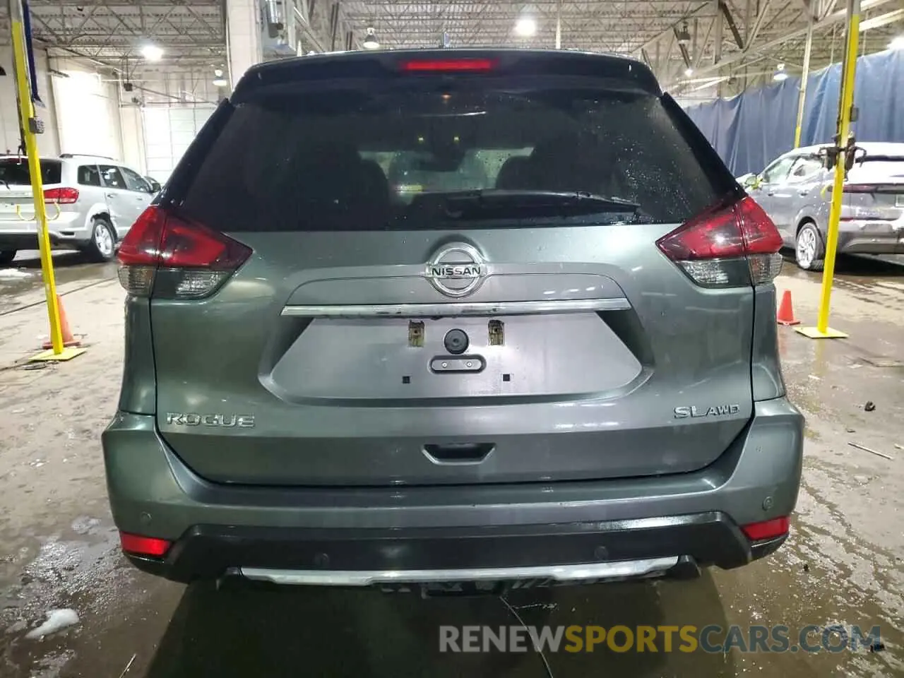 6 Photograph of a damaged car 5N1AT2MV2KC743284 NISSAN ROGUE 2019