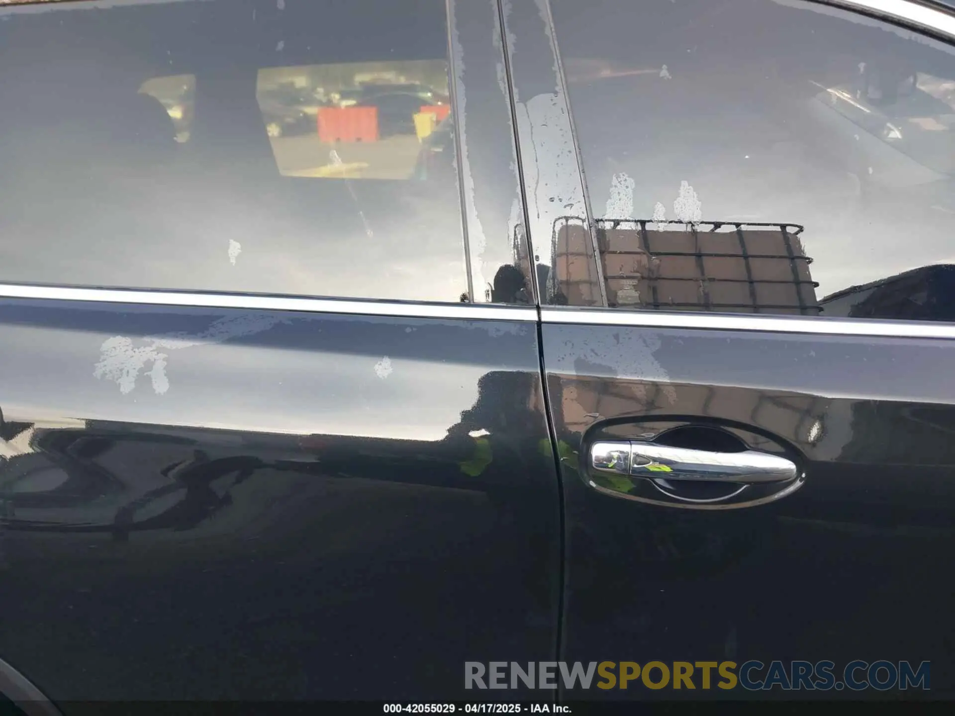 14 Photograph of a damaged car 5N1AT2MV2KC745312 NISSAN ROGUE 2019