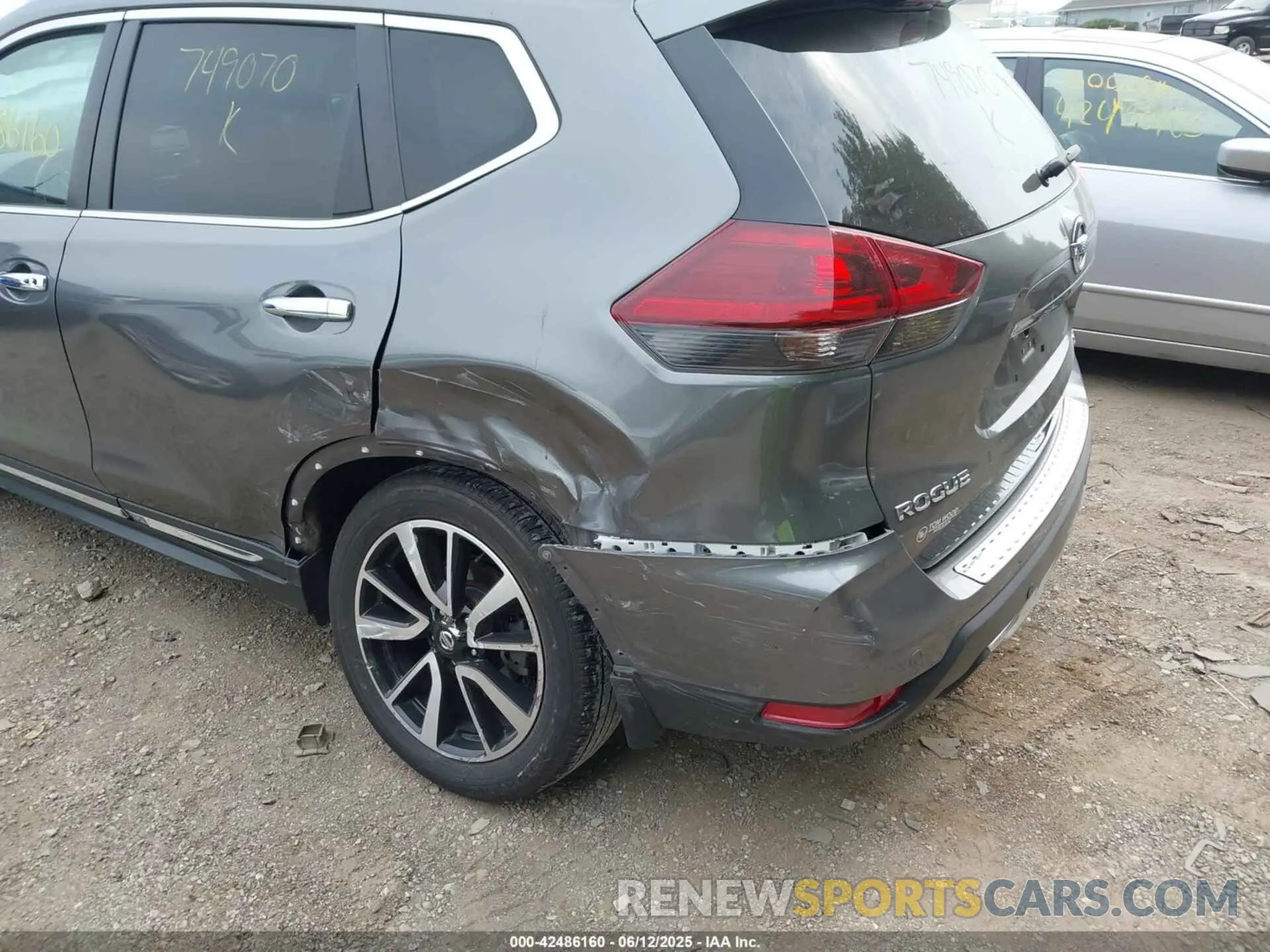 6 Фотография поврежденного автомобиля 5N1AT2MV2KC749070 NISSAN ROGUE 2019
