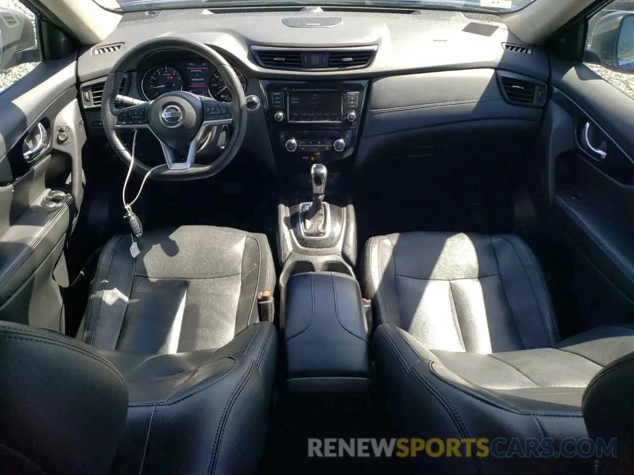 8 Photograph of a damaged car 5N1AT2MV2KC813740 NISSAN ROGUE 2019