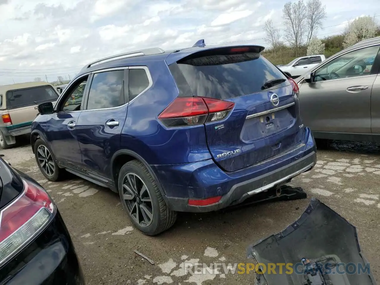 2 Photograph of a damaged car 5N1AT2MV2KC826052 NISSAN ROGUE 2019