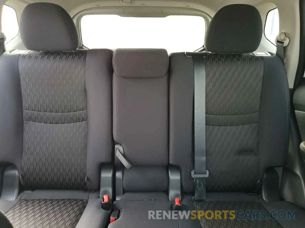 10 Photograph of a damaged car 5N1AT2MV3KC723996 NISSAN ROGUE 2019