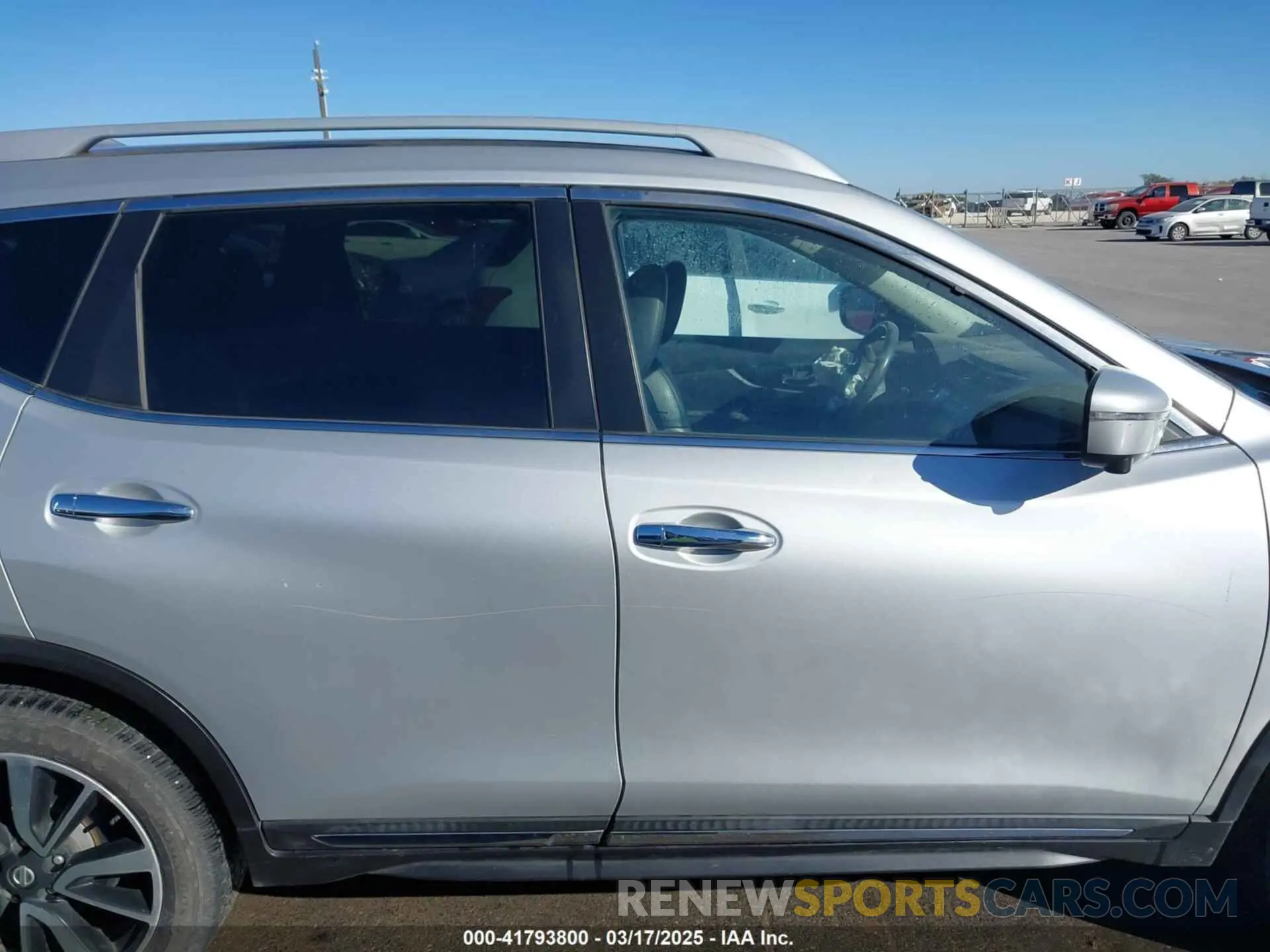 14 Photograph of a damaged car 5N1AT2MV3KC744377 NISSAN ROGUE 2019