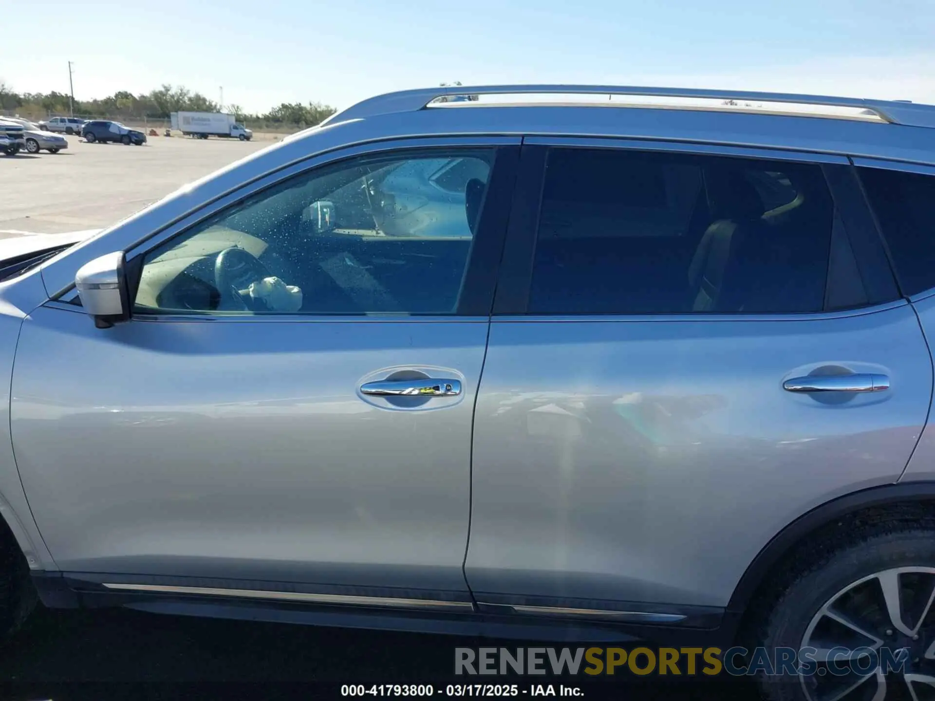 15 Photograph of a damaged car 5N1AT2MV3KC744377 NISSAN ROGUE 2019
