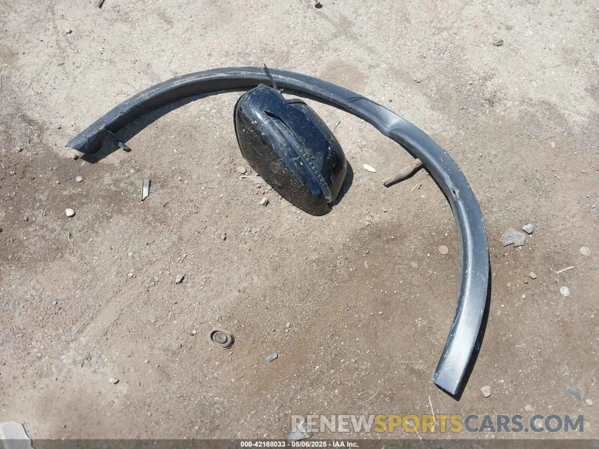 12 Photograph of a damaged car 5N1AT2MV3KC805467 NISSAN ROGUE 2019