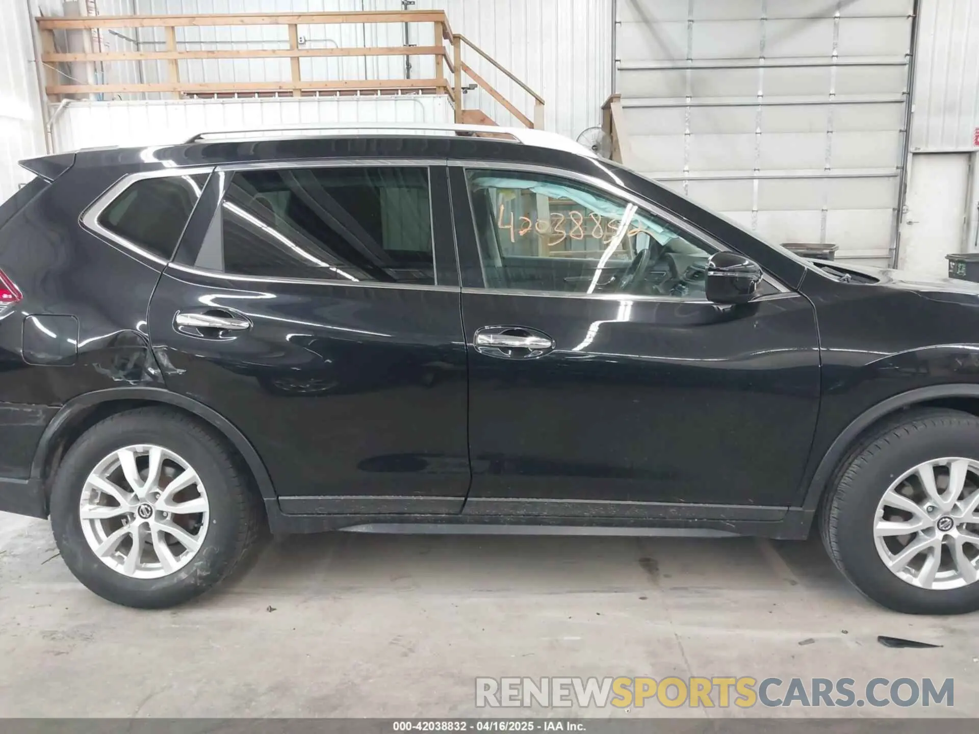 13 Photograph of a damaged car 5N1AT2MV3KC817862 NISSAN ROGUE 2019