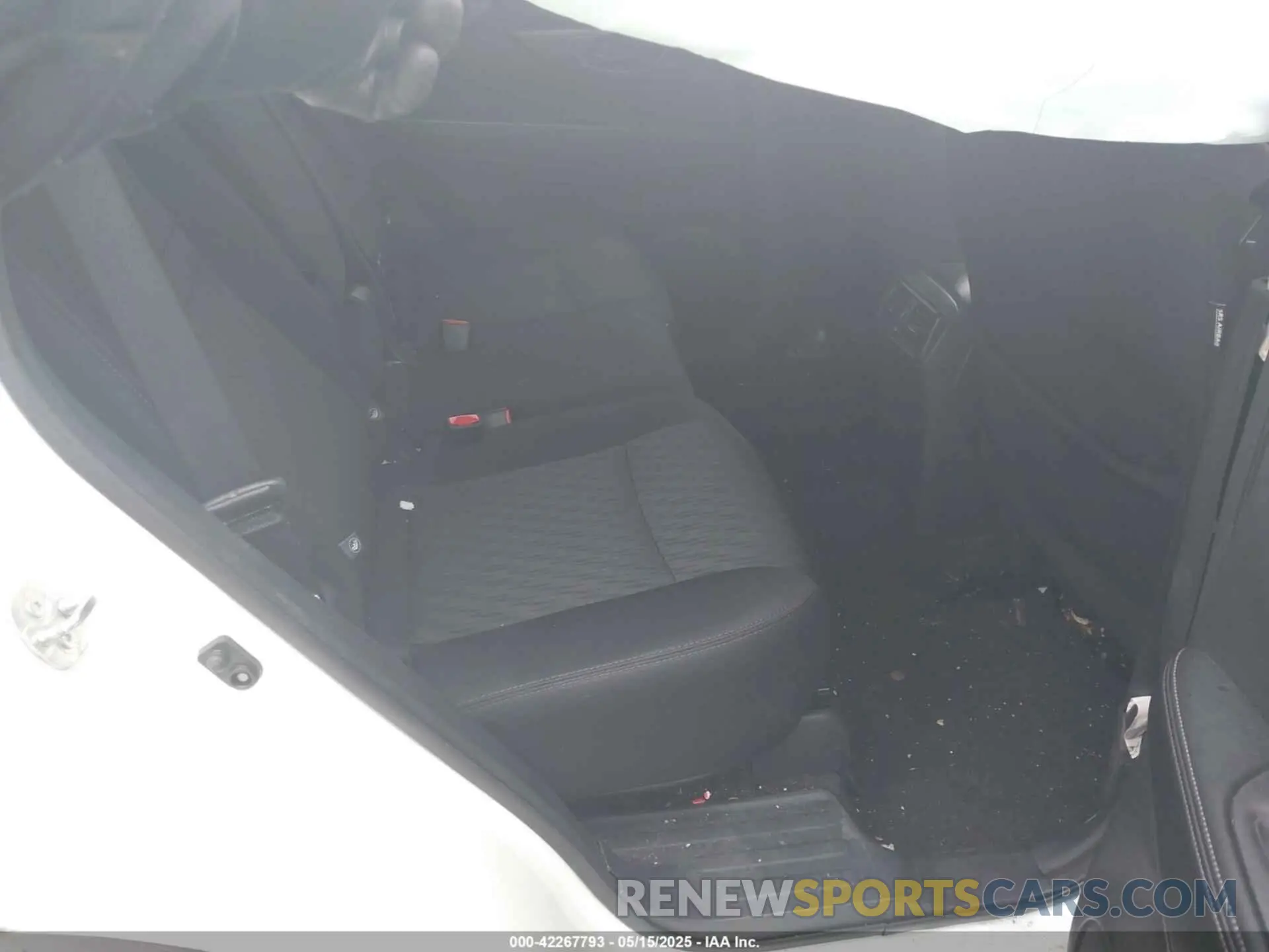 8 Photograph of a damaged car 5N1AT2MV3KC831907 NISSAN ROGUE 2019