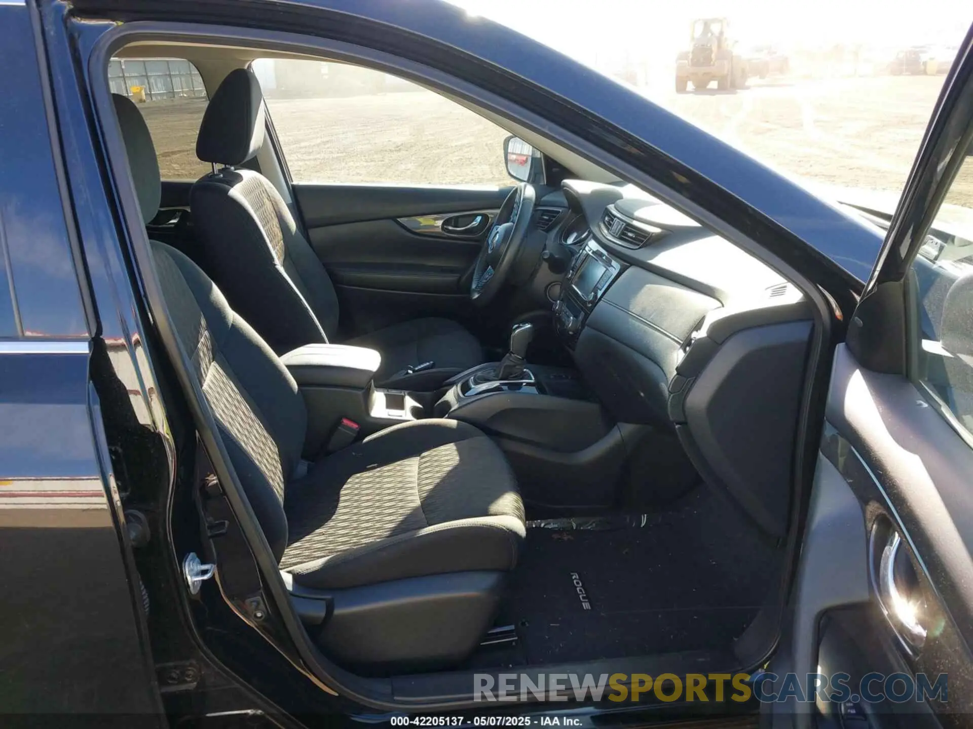 5 Фотография поврежденного автомобиля 5N1AT2MV3KC840638 NISSAN ROGUE 2019
