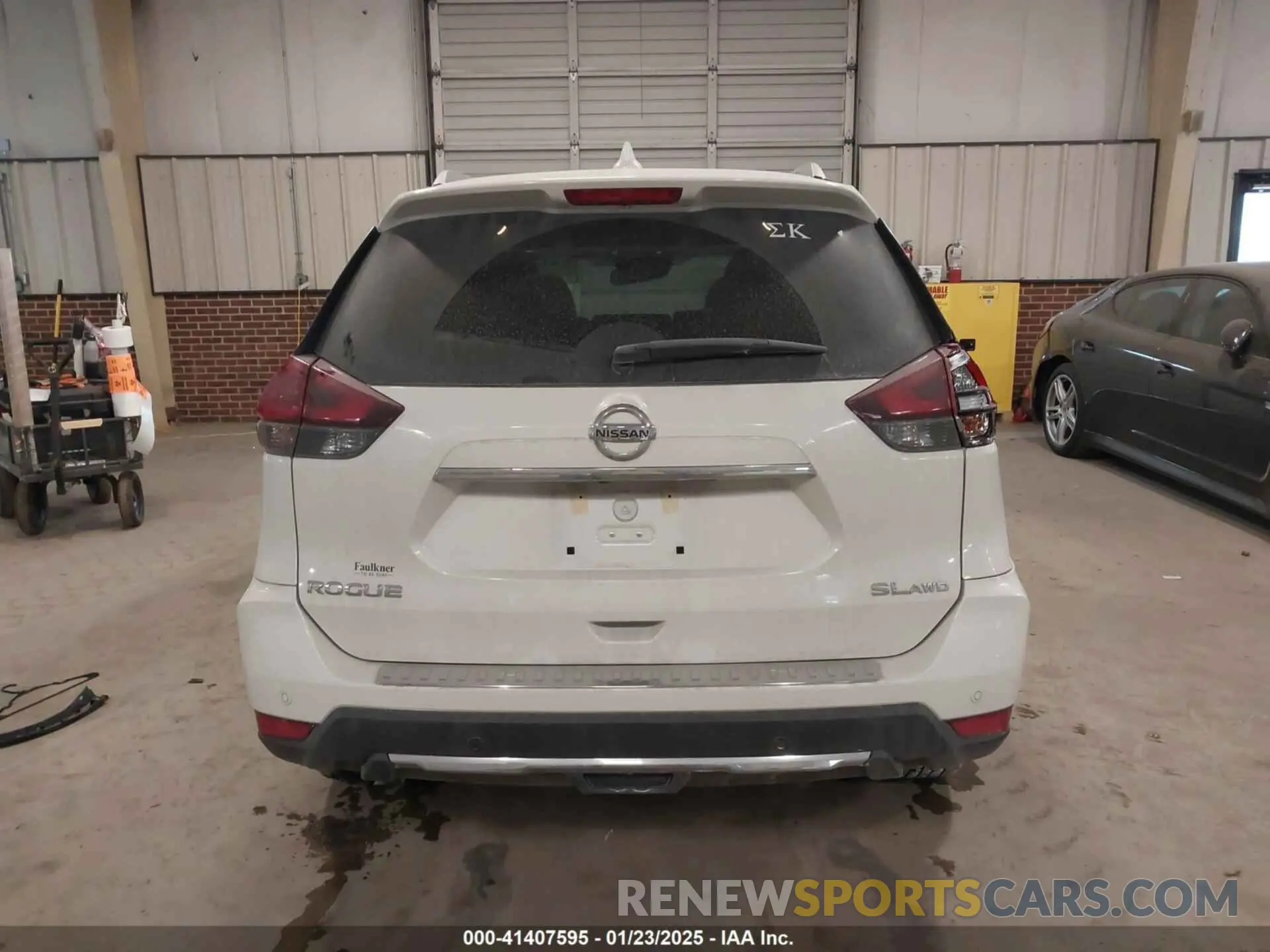 15 Photograph of a damaged car 5N1AT2MV4KC718953 NISSAN ROGUE 2019