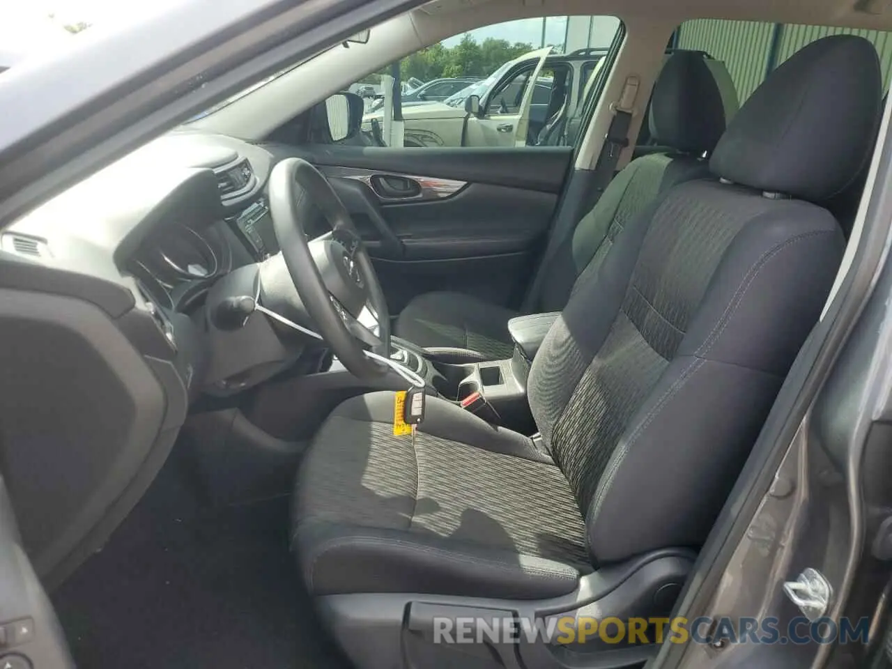 7 Photograph of a damaged car 5N1AT2MV4KC743416 NISSAN ROGUE 2019