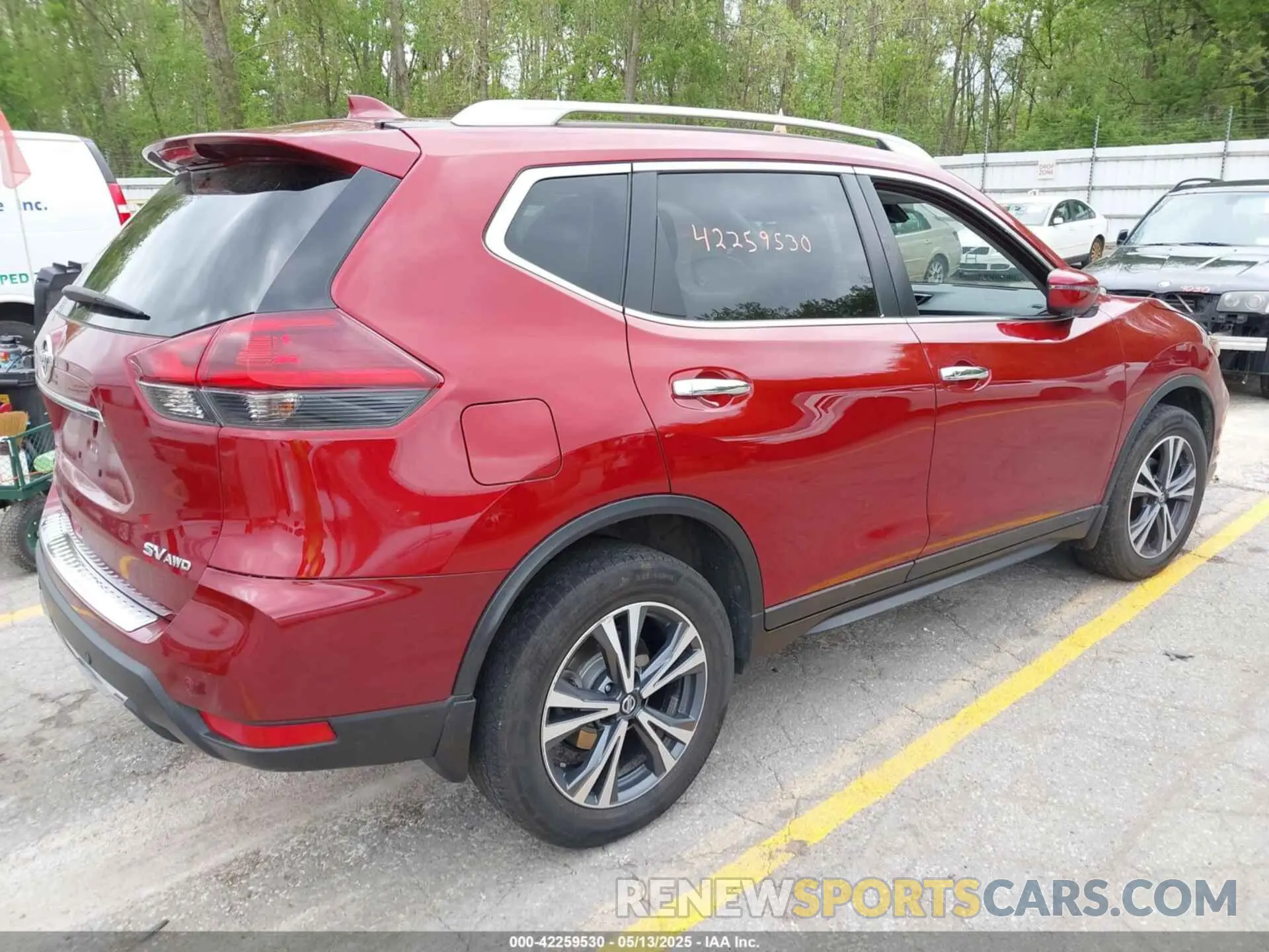 4 Photograph of a damaged car 5N1AT2MV4KC810144 NISSAN ROGUE 2019