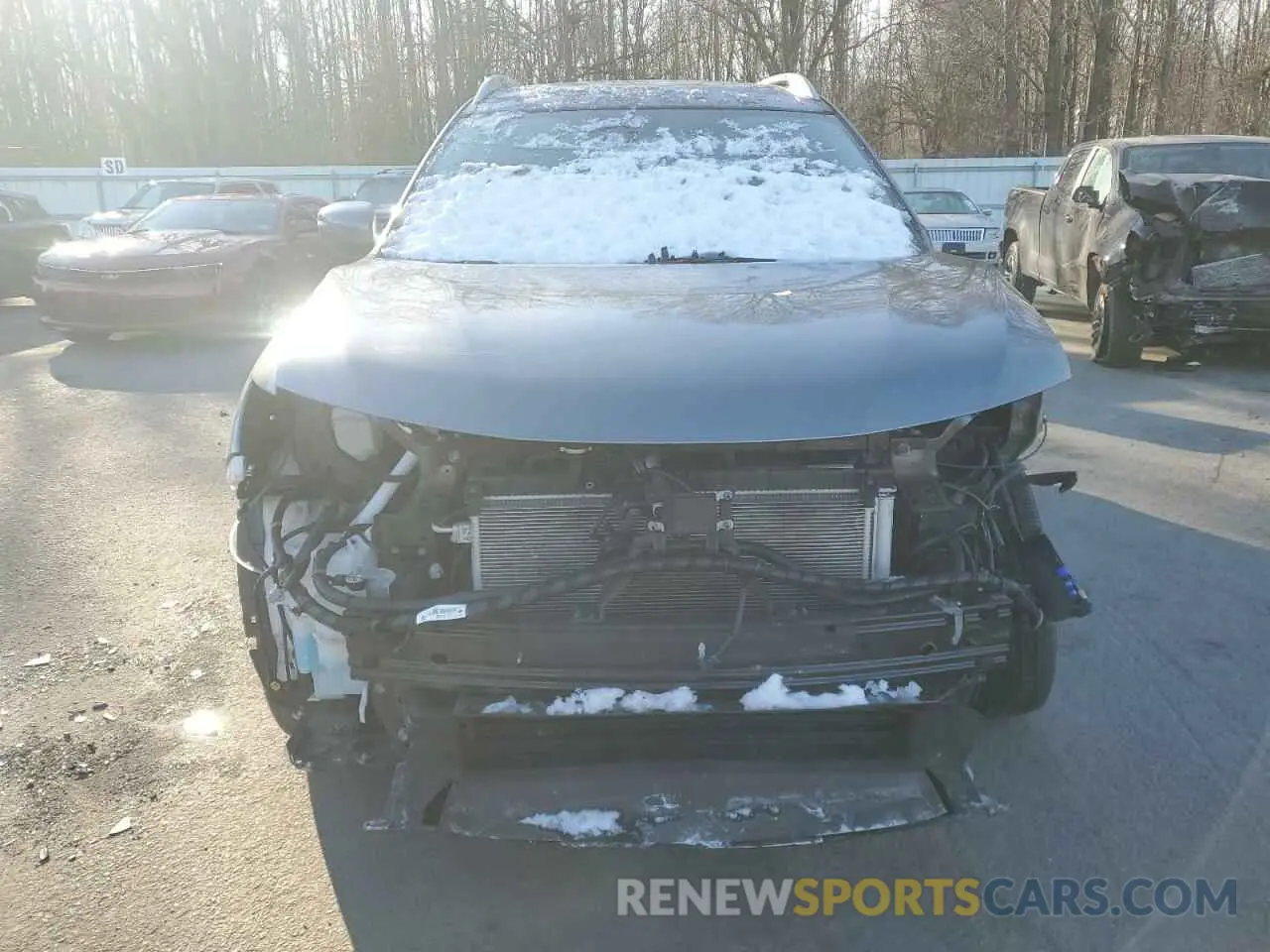 5 Photograph of a damaged car 5N1AT2MV4KC824805 NISSAN ROGUE 2019