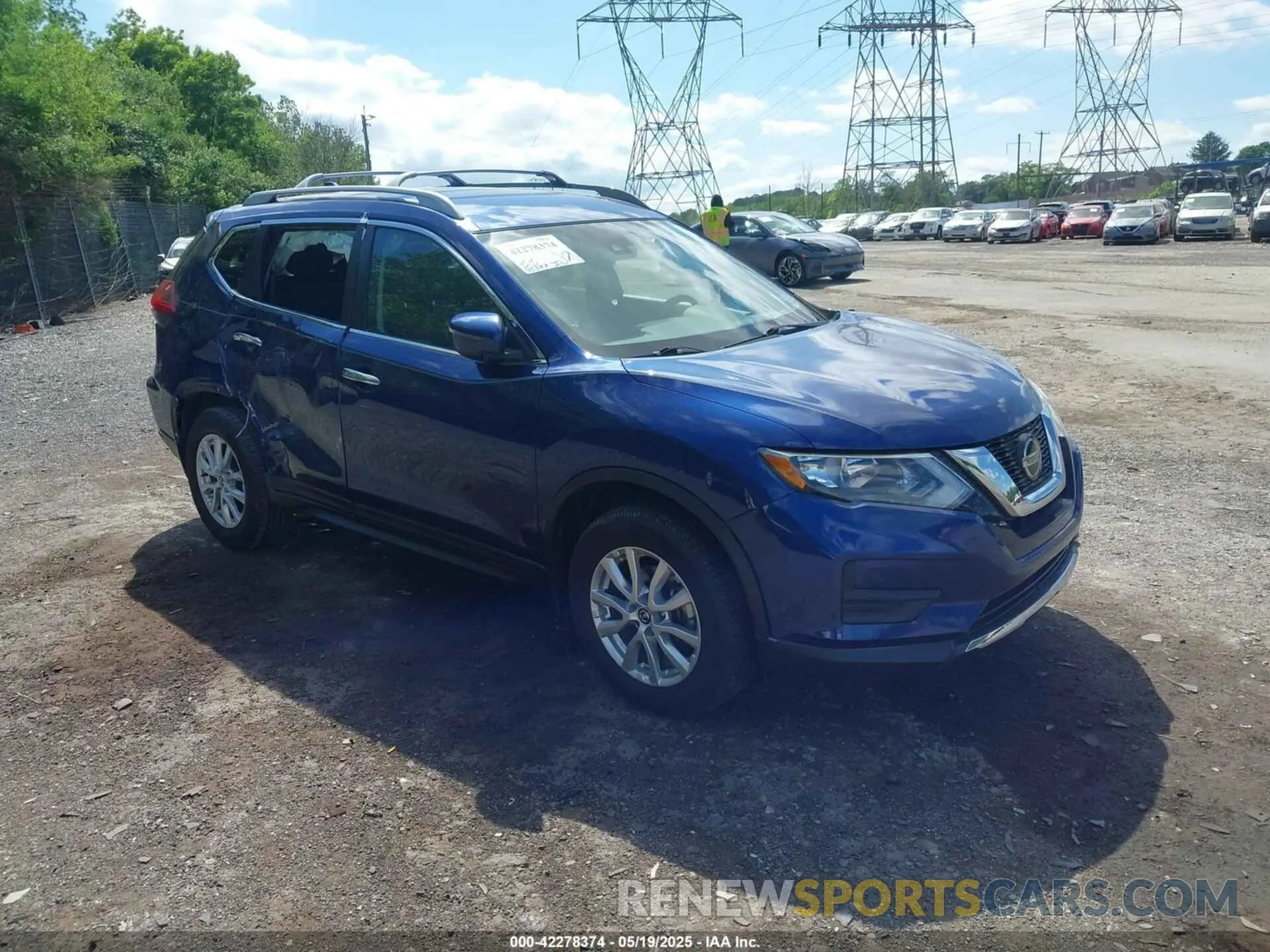 1 Photograph of a damaged car 5N1AT2MV4KC833388 NISSAN ROGUE 2019