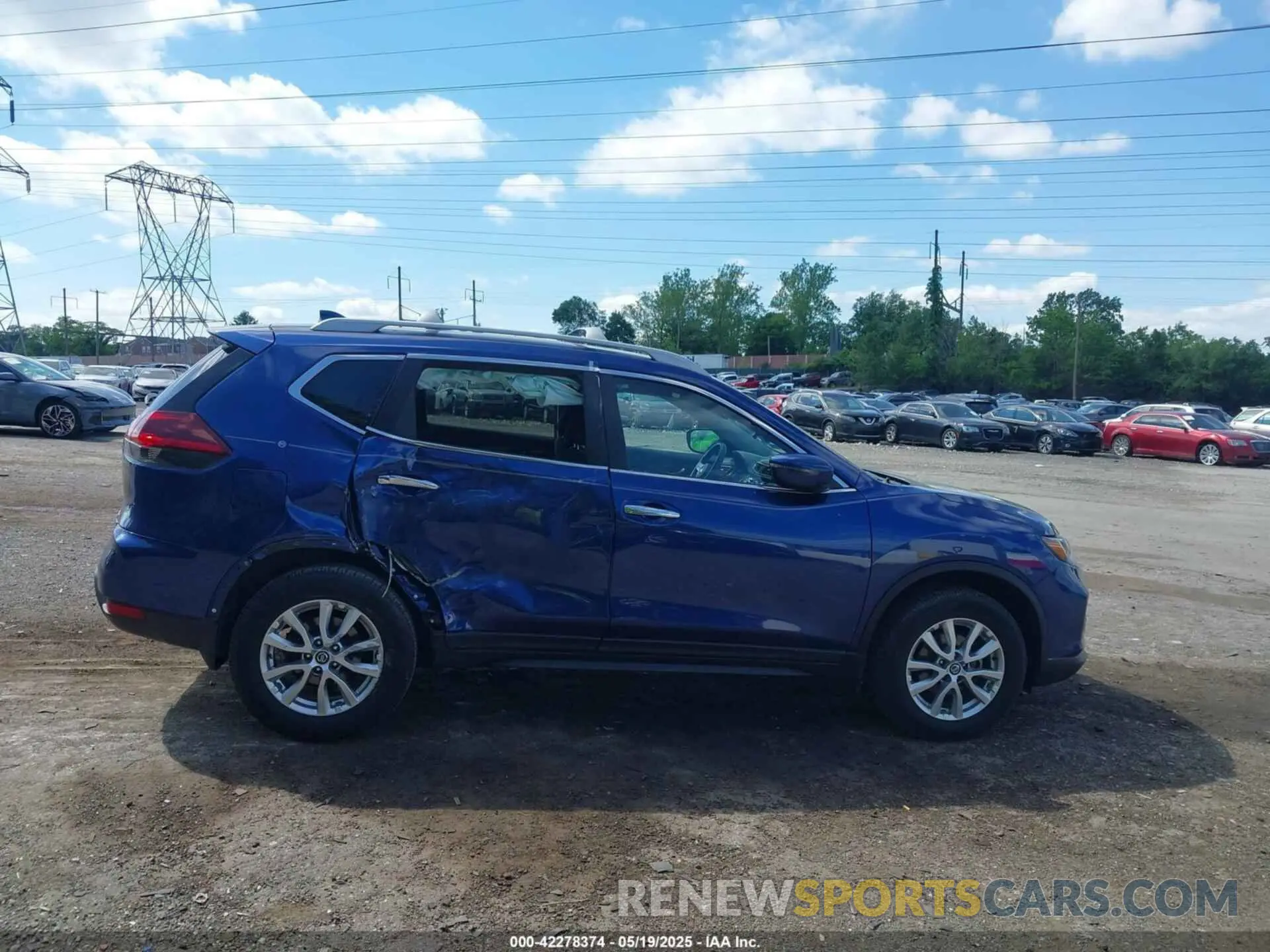 13 Photograph of a damaged car 5N1AT2MV4KC833388 NISSAN ROGUE 2019