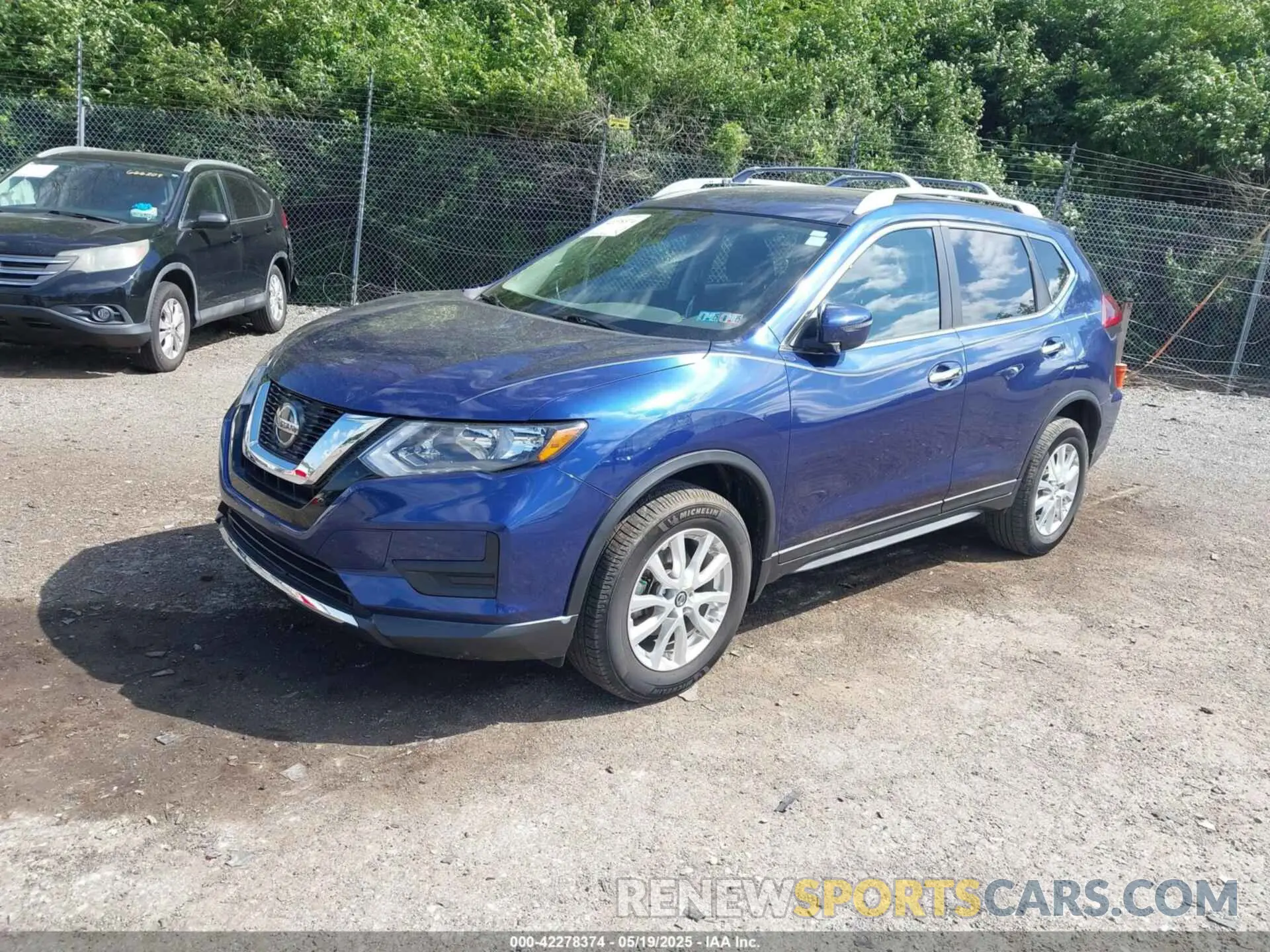 2 Photograph of a damaged car 5N1AT2MV4KC833388 NISSAN ROGUE 2019