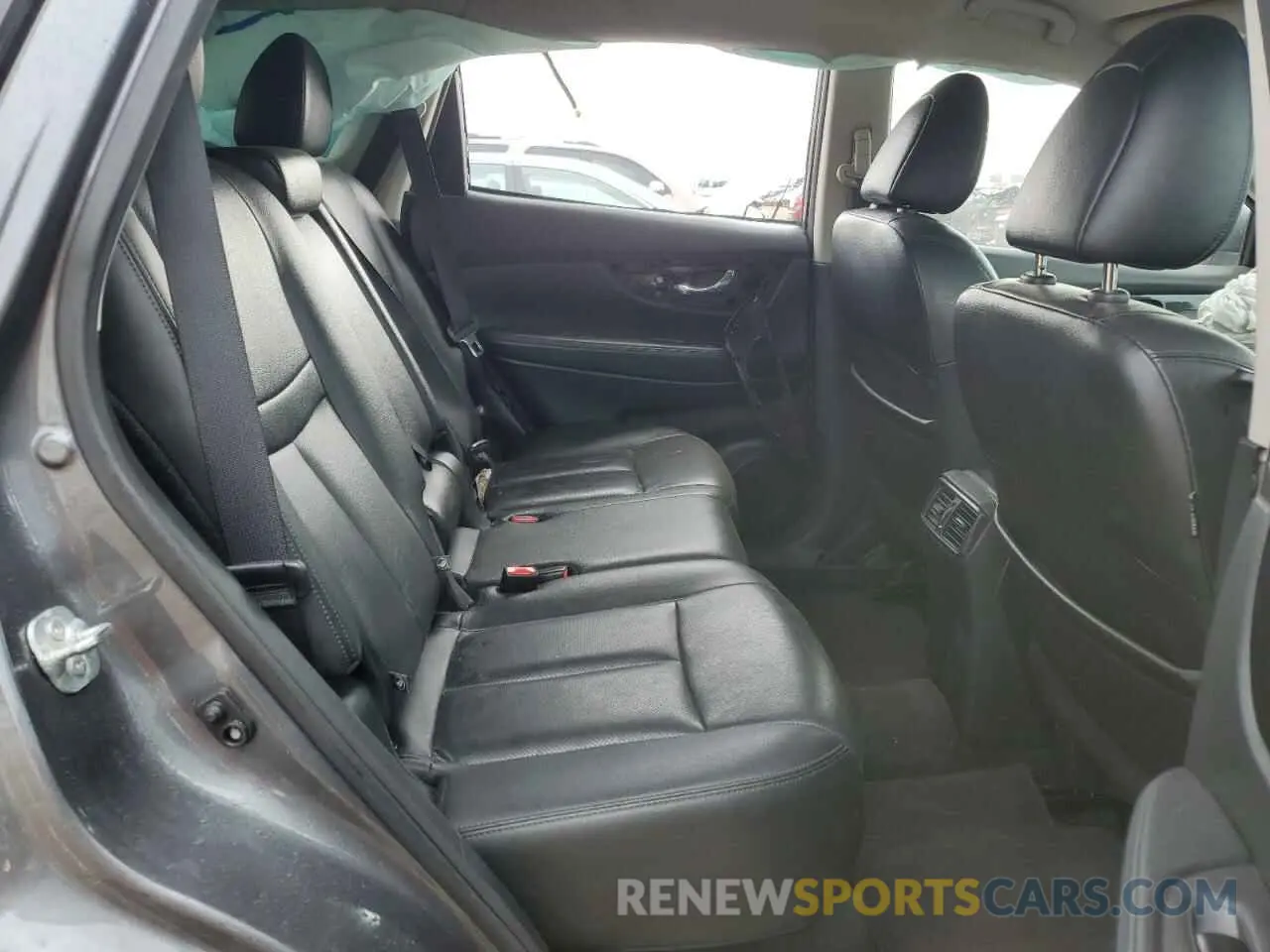 10 Photograph of a damaged car 5N1AT2MV5KC704740 NISSAN ROGUE 2019