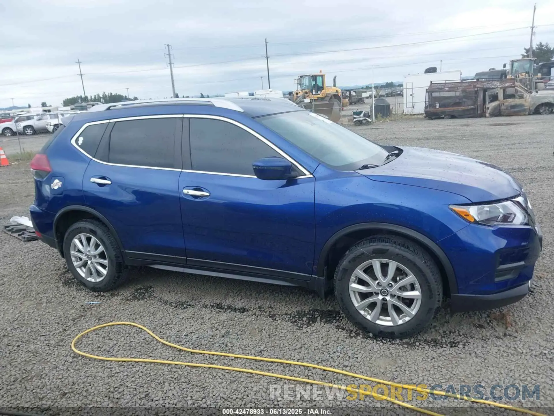 13 Photograph of a damaged car 5N1AT2MV5KC758717 NISSAN ROGUE 2019