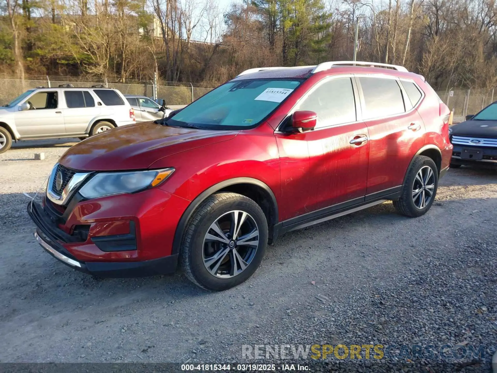 2 Photograph of a damaged car 5N1AT2MV6KC744650 NISSAN ROGUE 2019