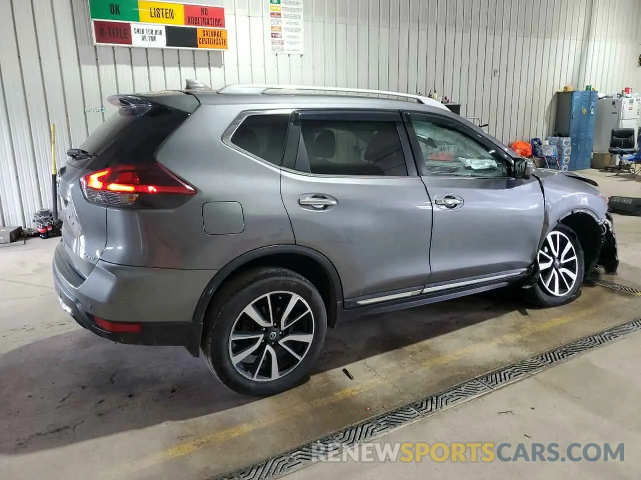 3 Photograph of a damaged car 5N1AT2MV6KC757737 NISSAN ROGUE 2019