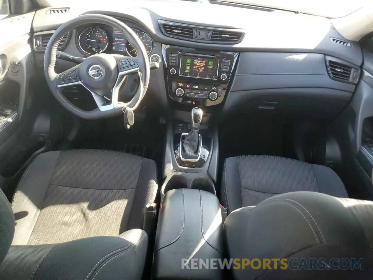 8 Photograph of a damaged car 5N1AT2MV6KC821503 NISSAN ROGUE 2019