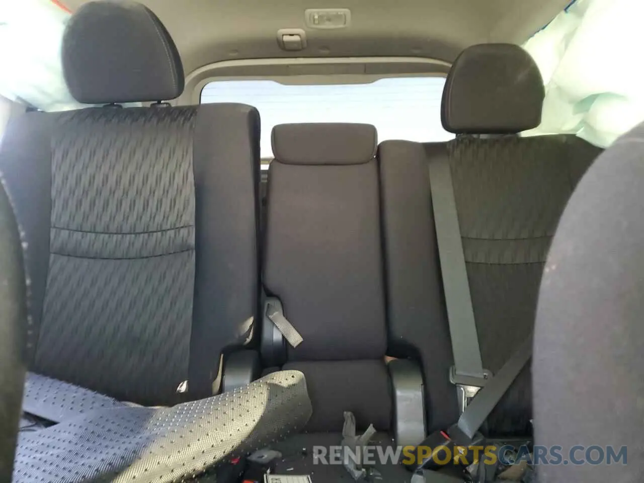 10 Photograph of a damaged car 5N1AT2MV6KC842626 NISSAN ROGUE 2019