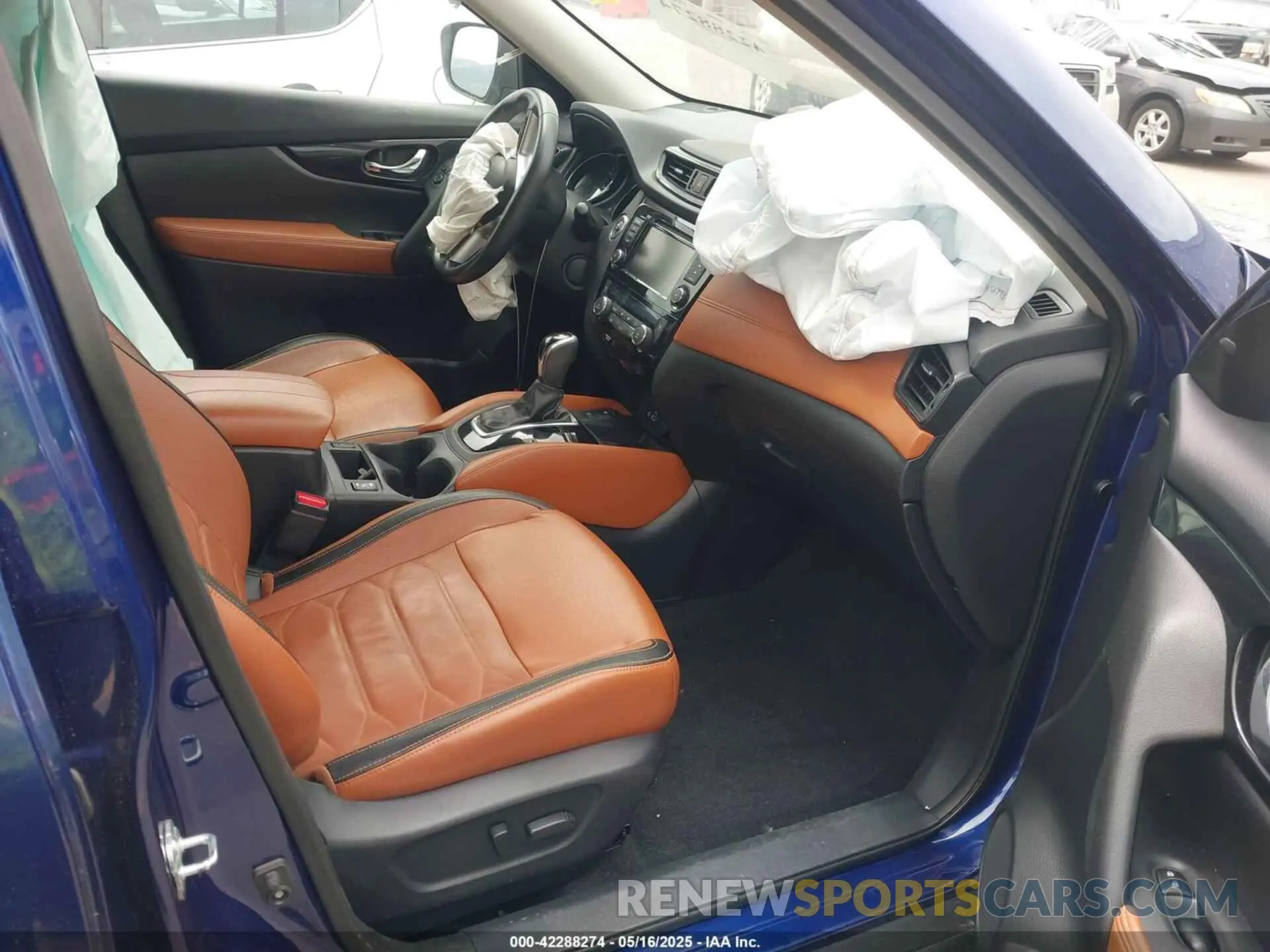 5 Photograph of a damaged car 5N1AT2MV7KC702519 NISSAN ROGUE 2019