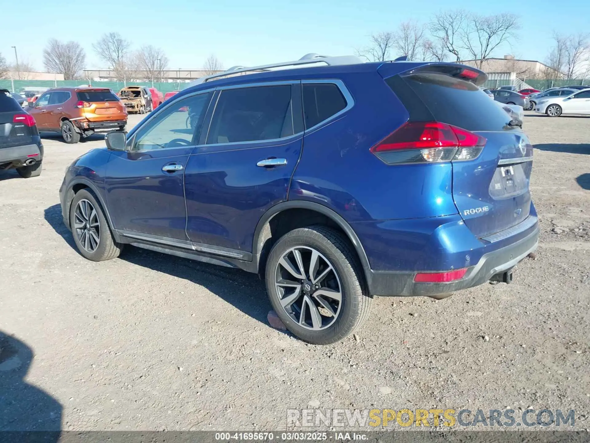 3 Photograph of a damaged car 5N1AT2MV7KC718316 NISSAN ROGUE 2019