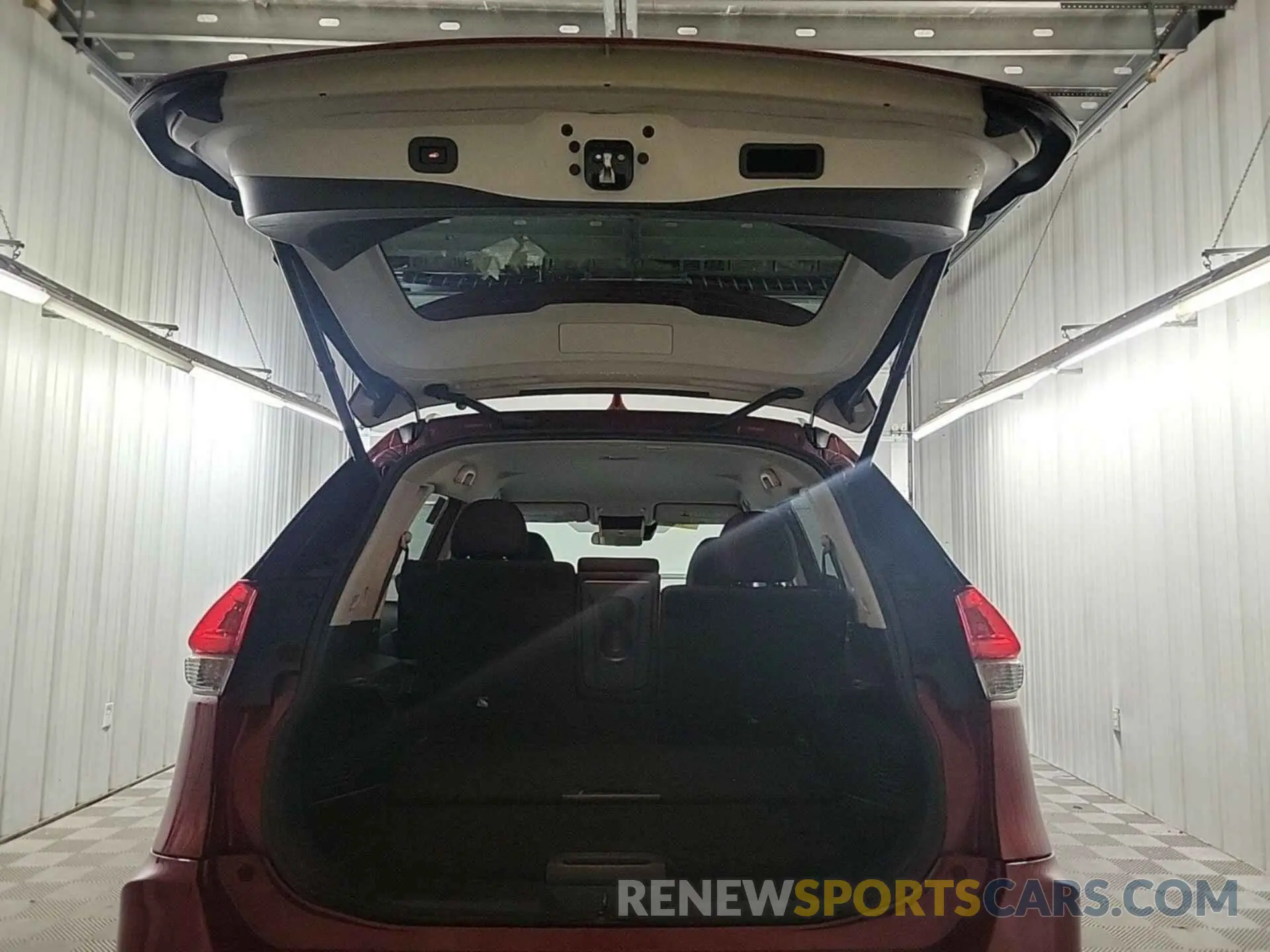 13 Фотография поврежденного автомобиля 5N1AT2MV7KC719613 NISSAN ROGUE 2019