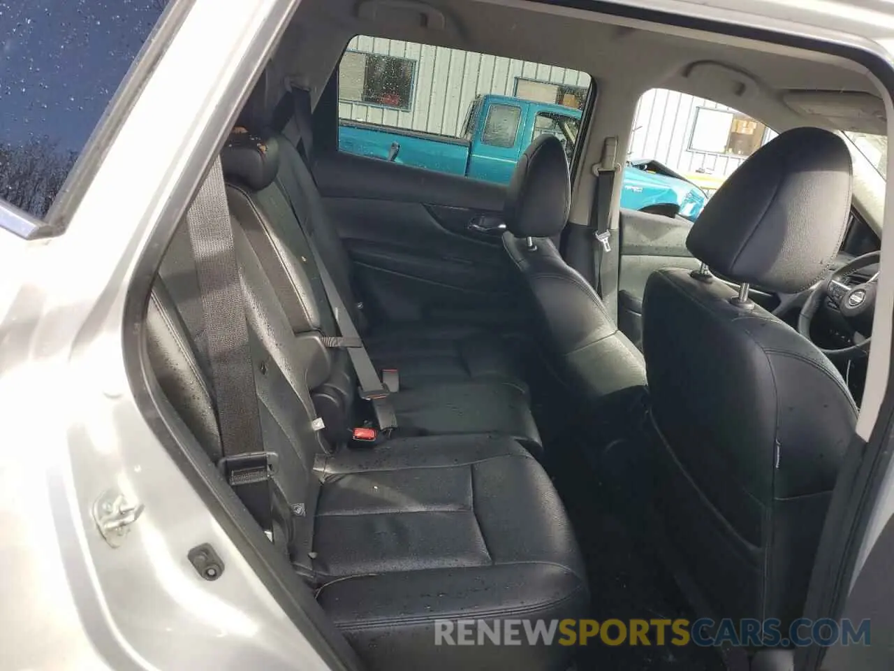 11 Photograph of a damaged car 5N1AT2MV7KC764678 NISSAN ROGUE 2019