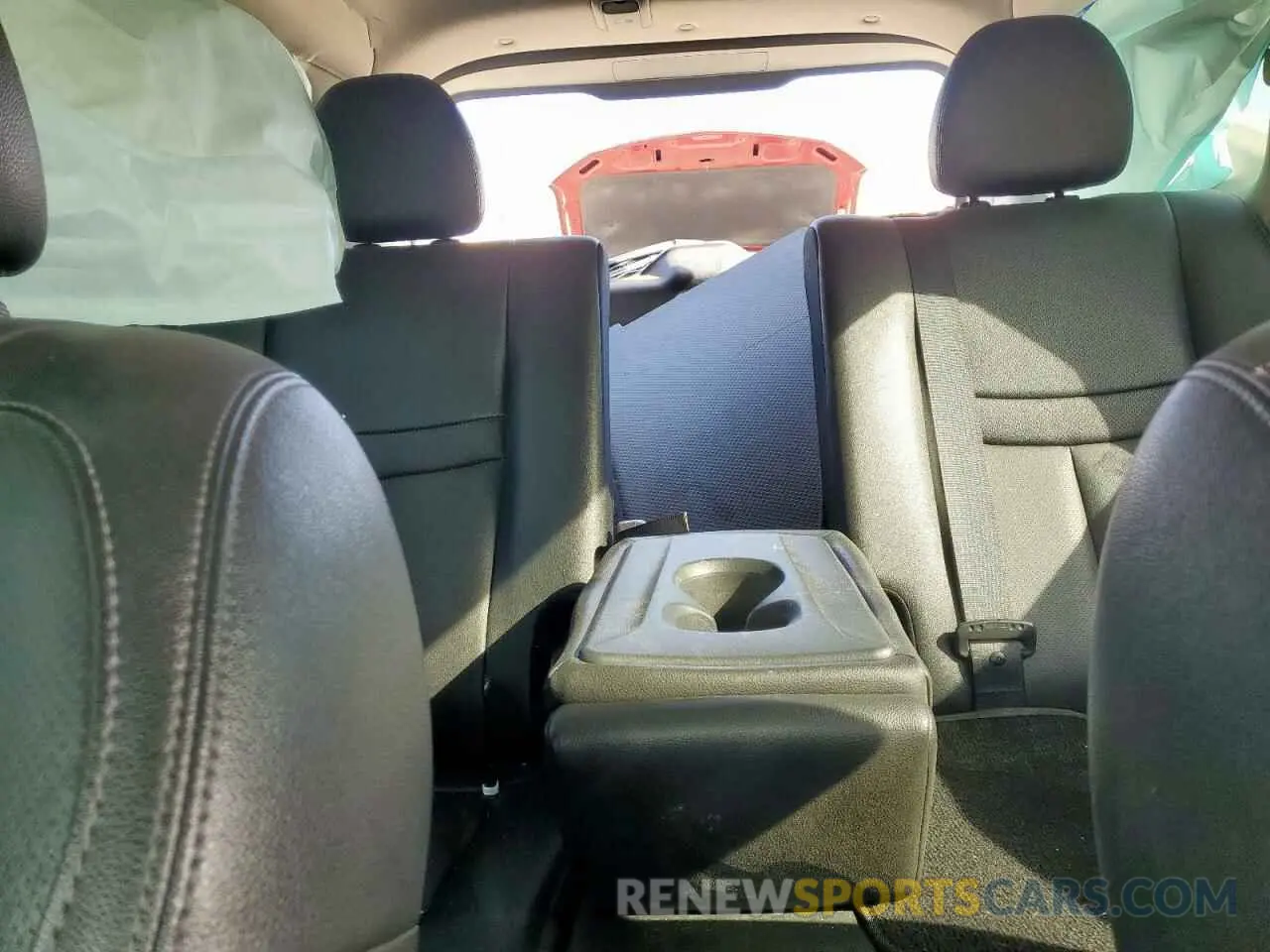 10 Photograph of a damaged car 5N1AT2MV7KC832736 NISSAN ROGUE 2019