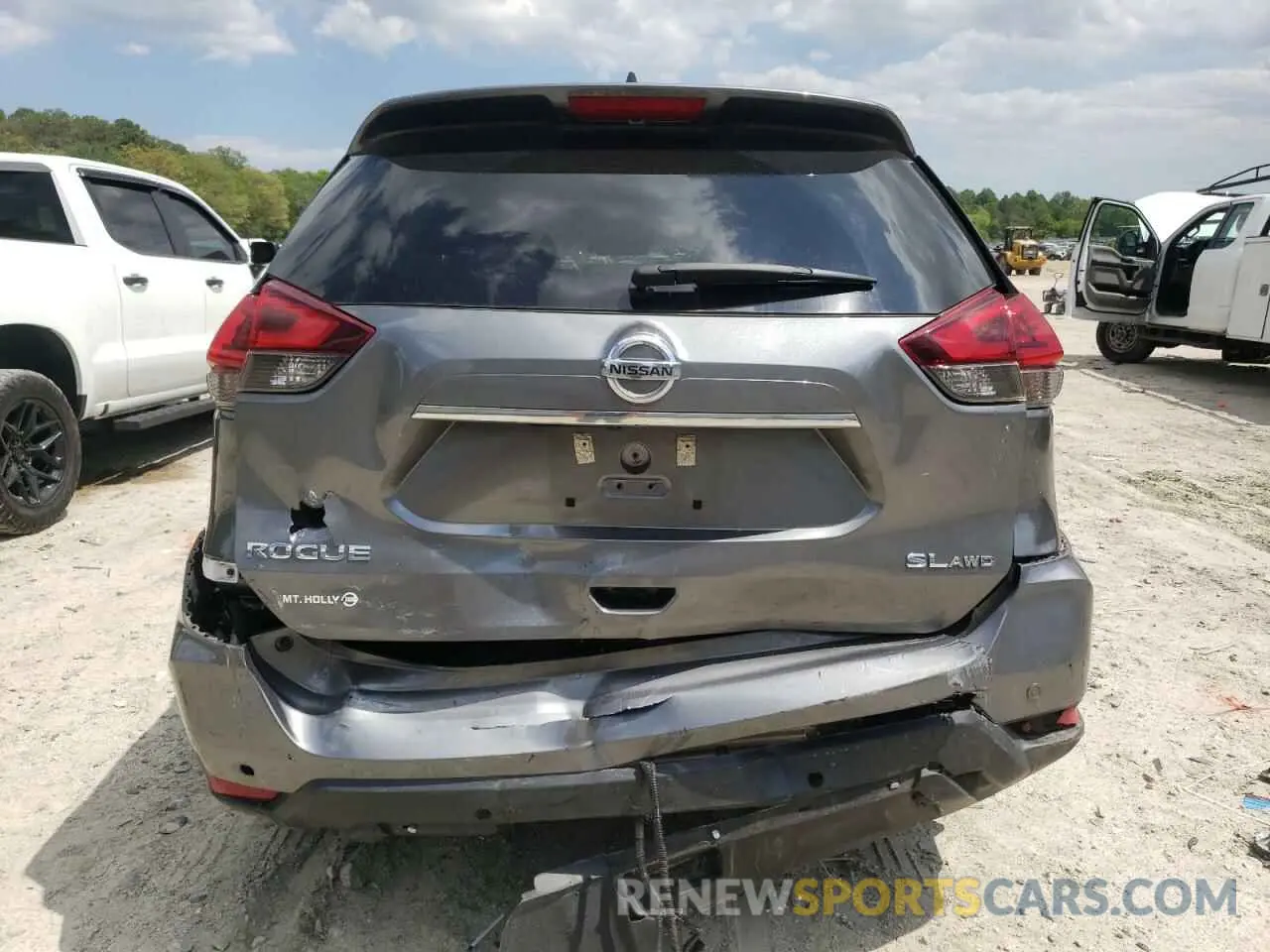6 Photograph of a damaged car 5N1AT2MV8KC742494 NISSAN ROGUE 2019